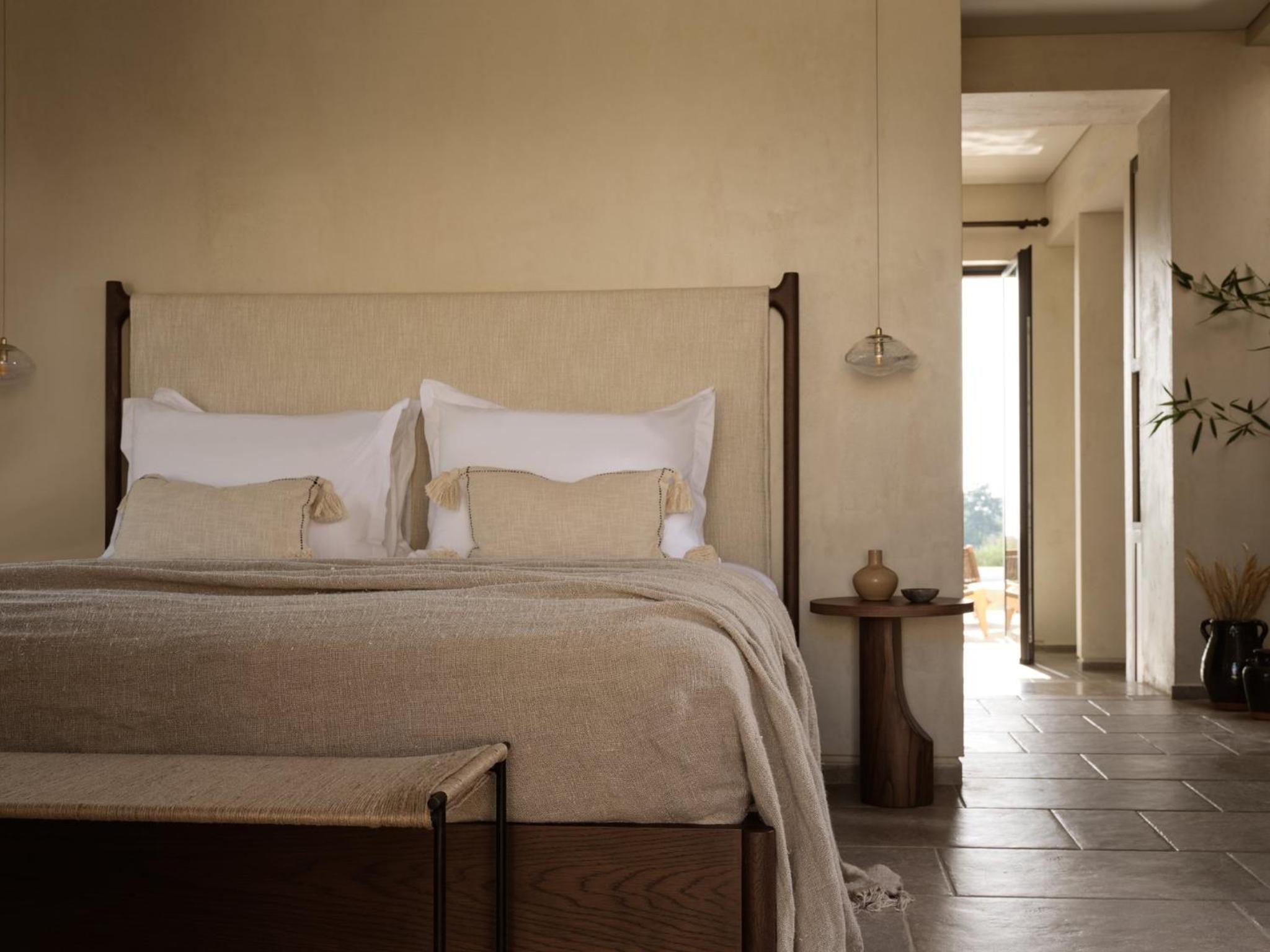 Executive Suite with private pool and sea view