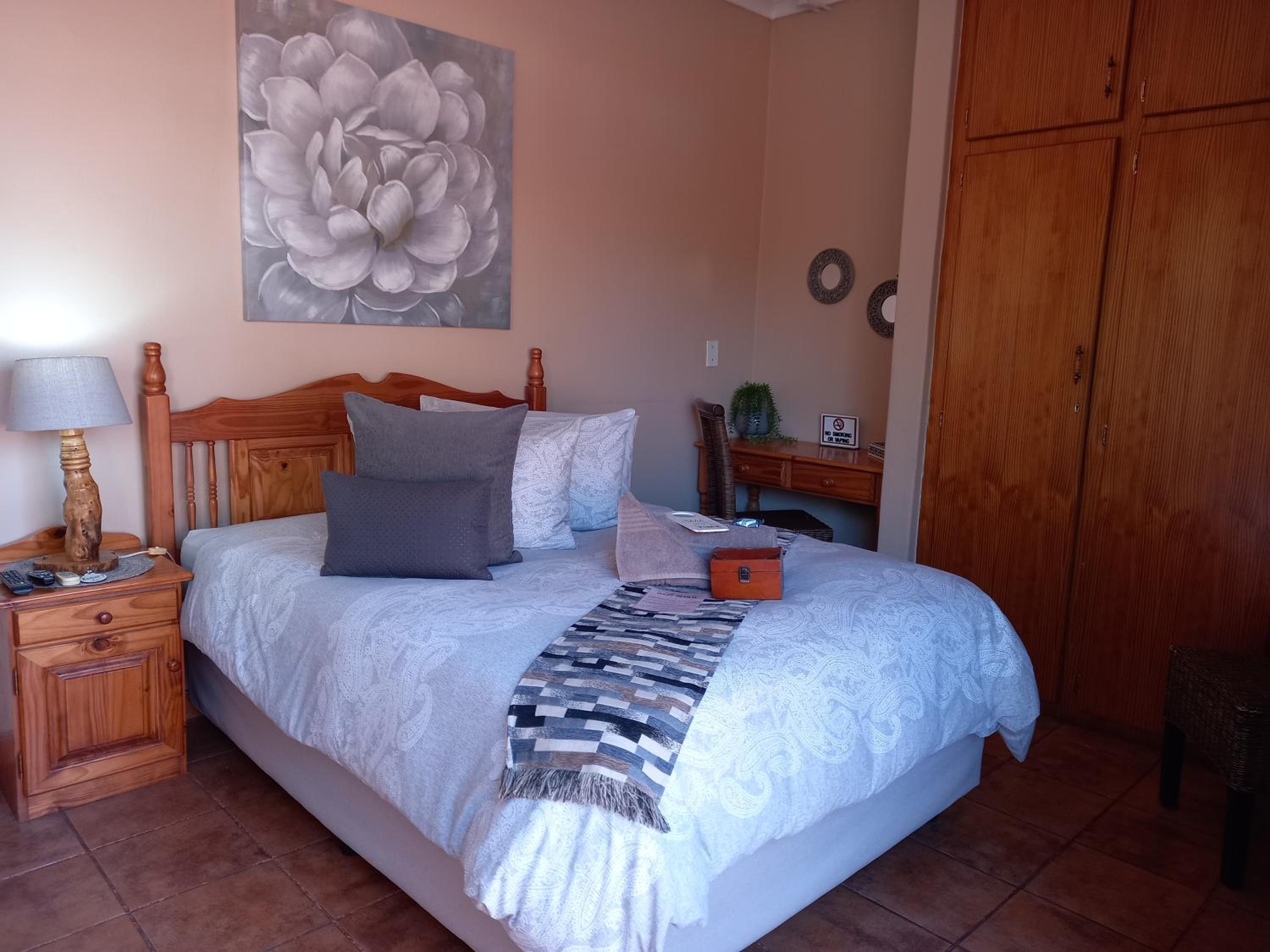 Small Double Room photo 1