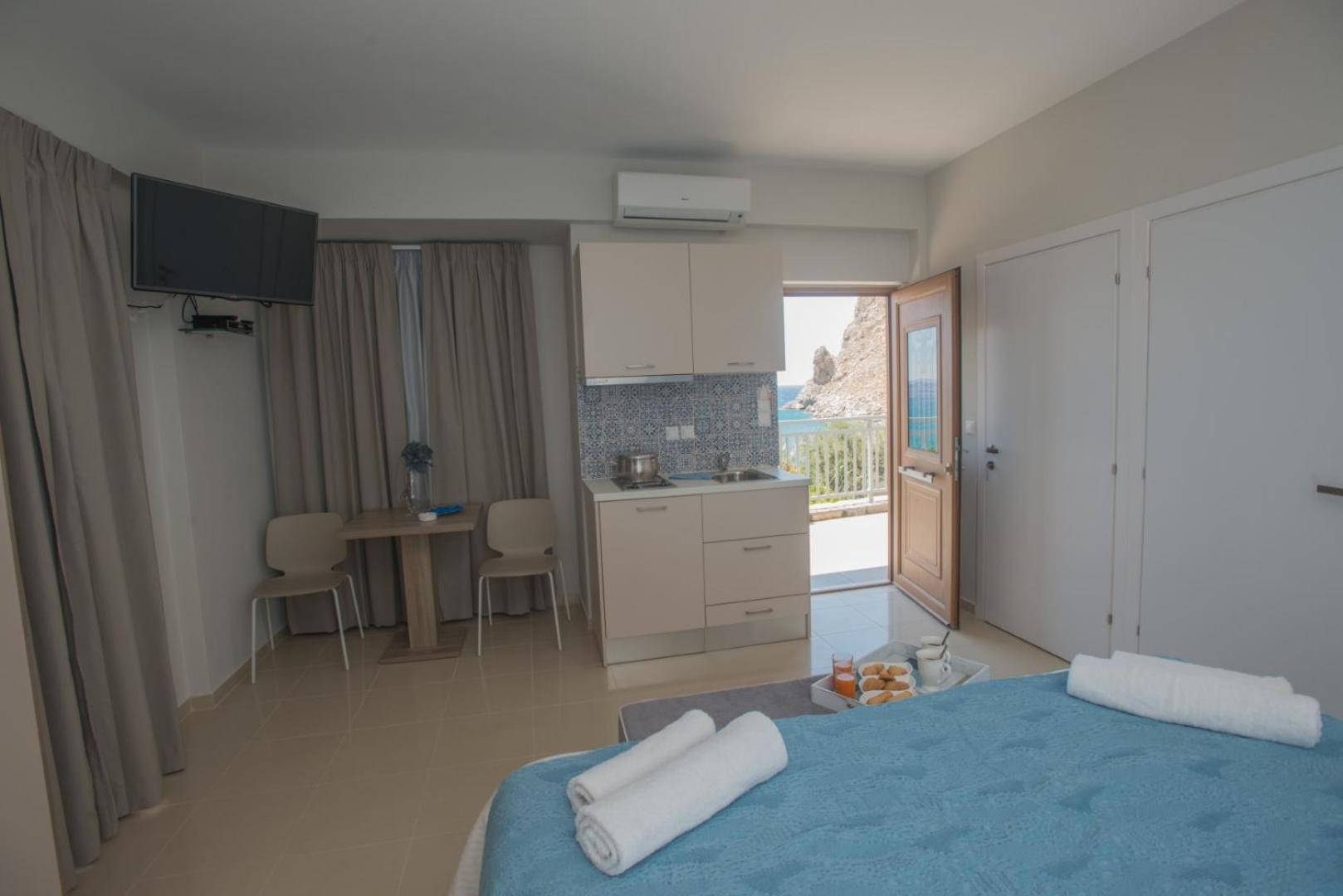 Studio with Sea View photo 3