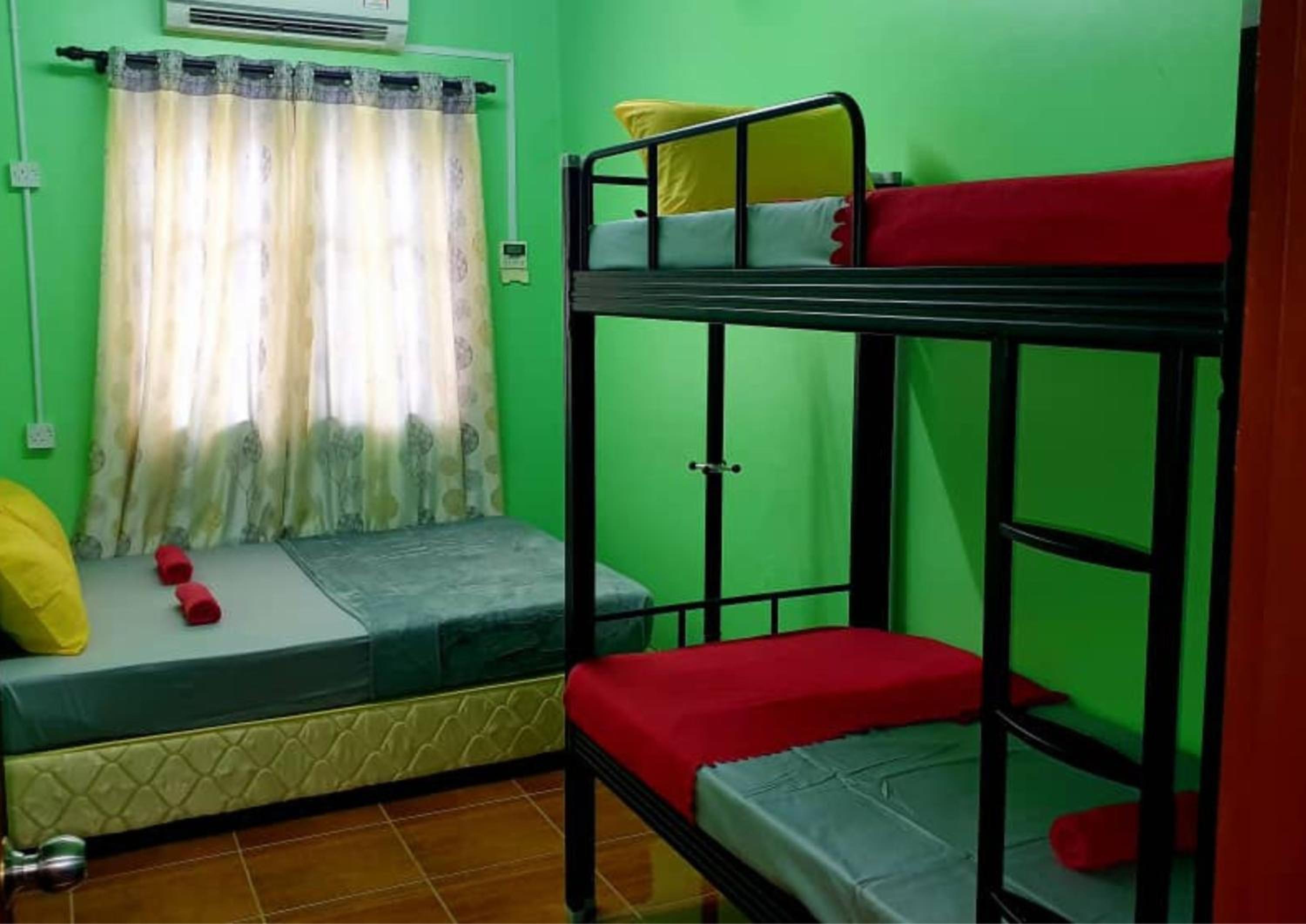 Bunk Bed in Mixed Dormitory Room photo 2