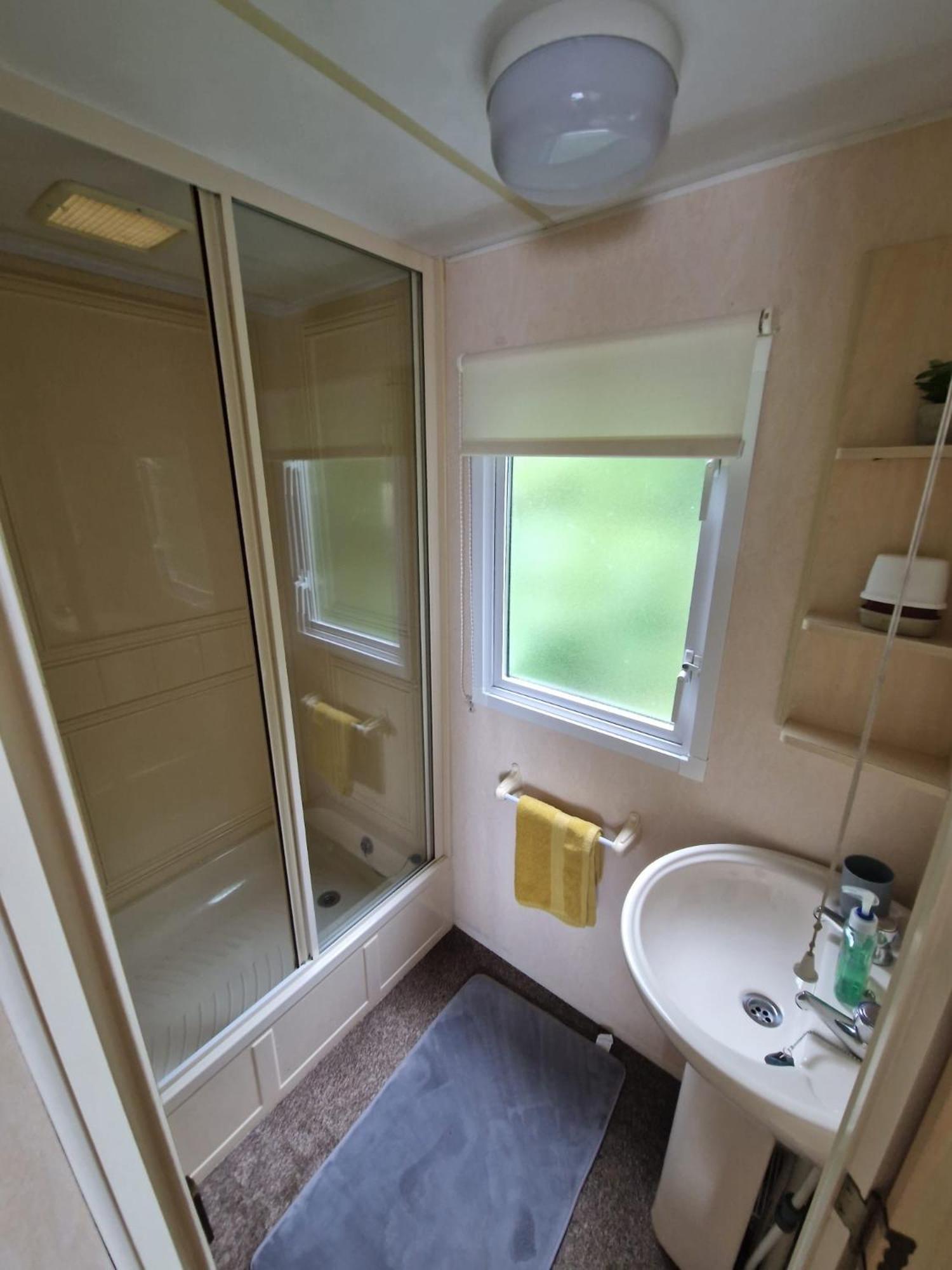Mobile Home photo 3