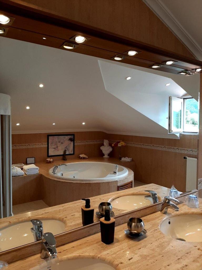 Superior Suite With Sea View photo 3