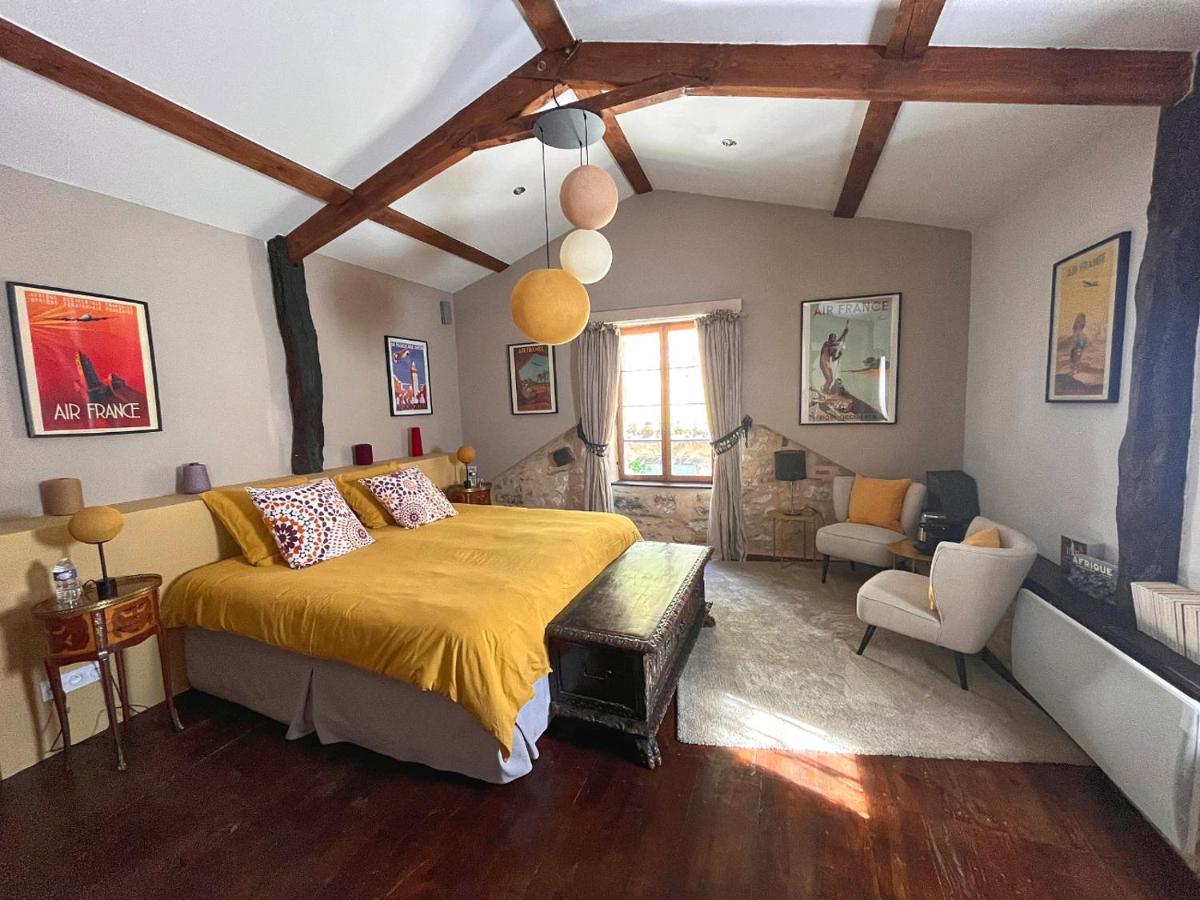 Deluxe King Room photo 2