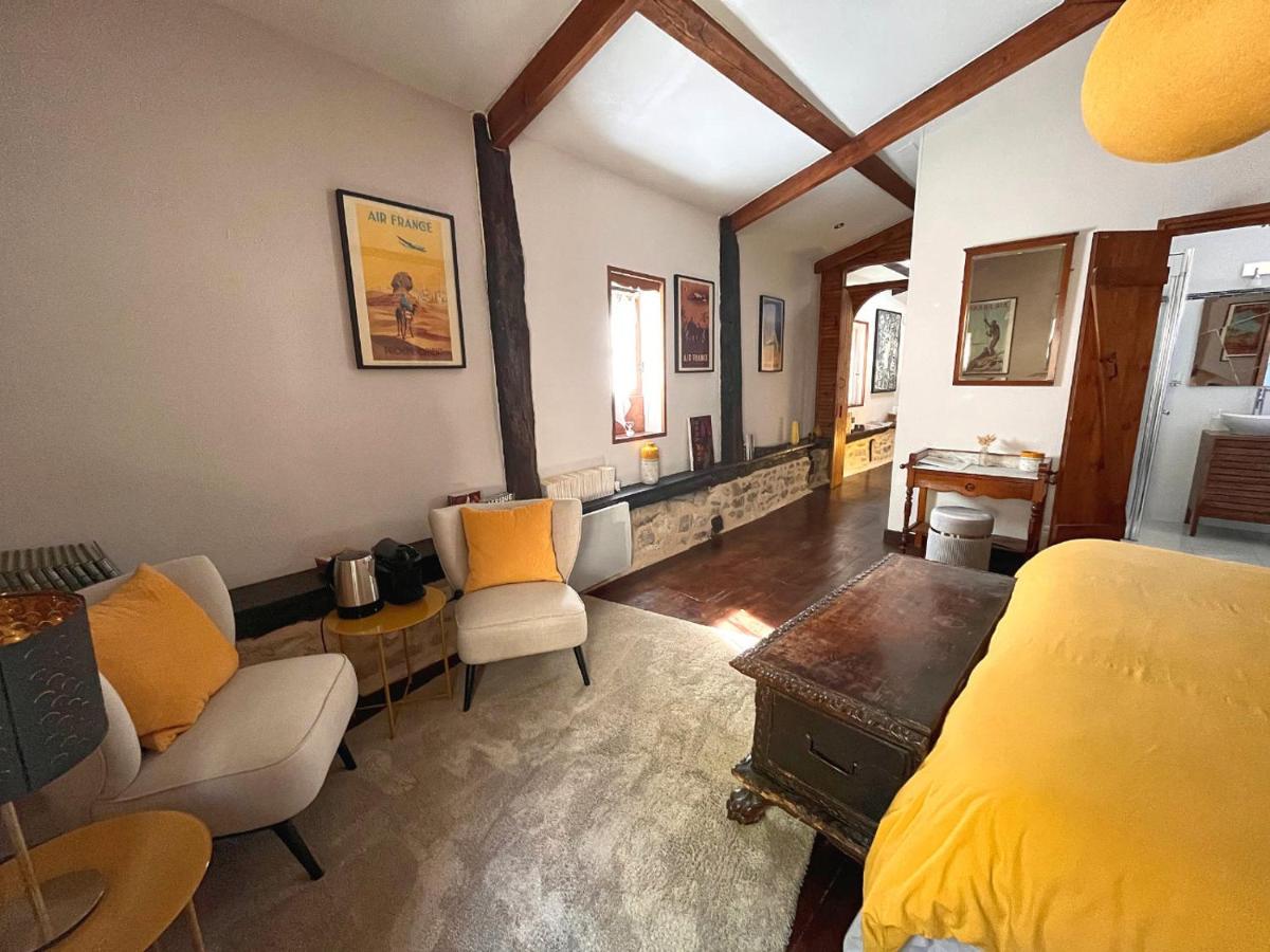 Deluxe King Room photo 3