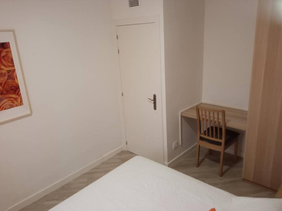 Four-Bedroom House photo 3