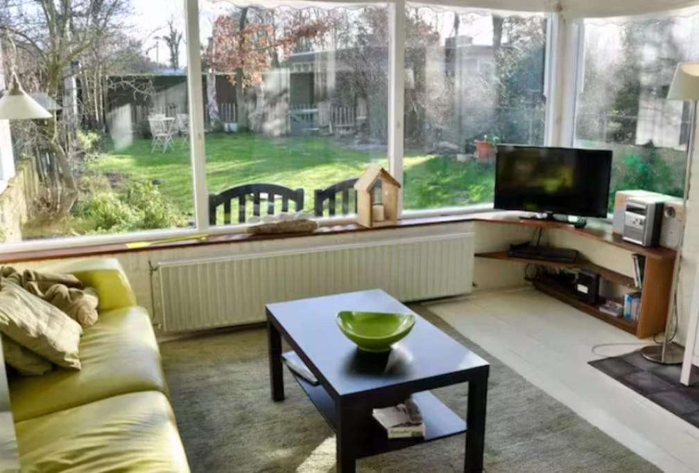 Three-Bedroom House photo 2
