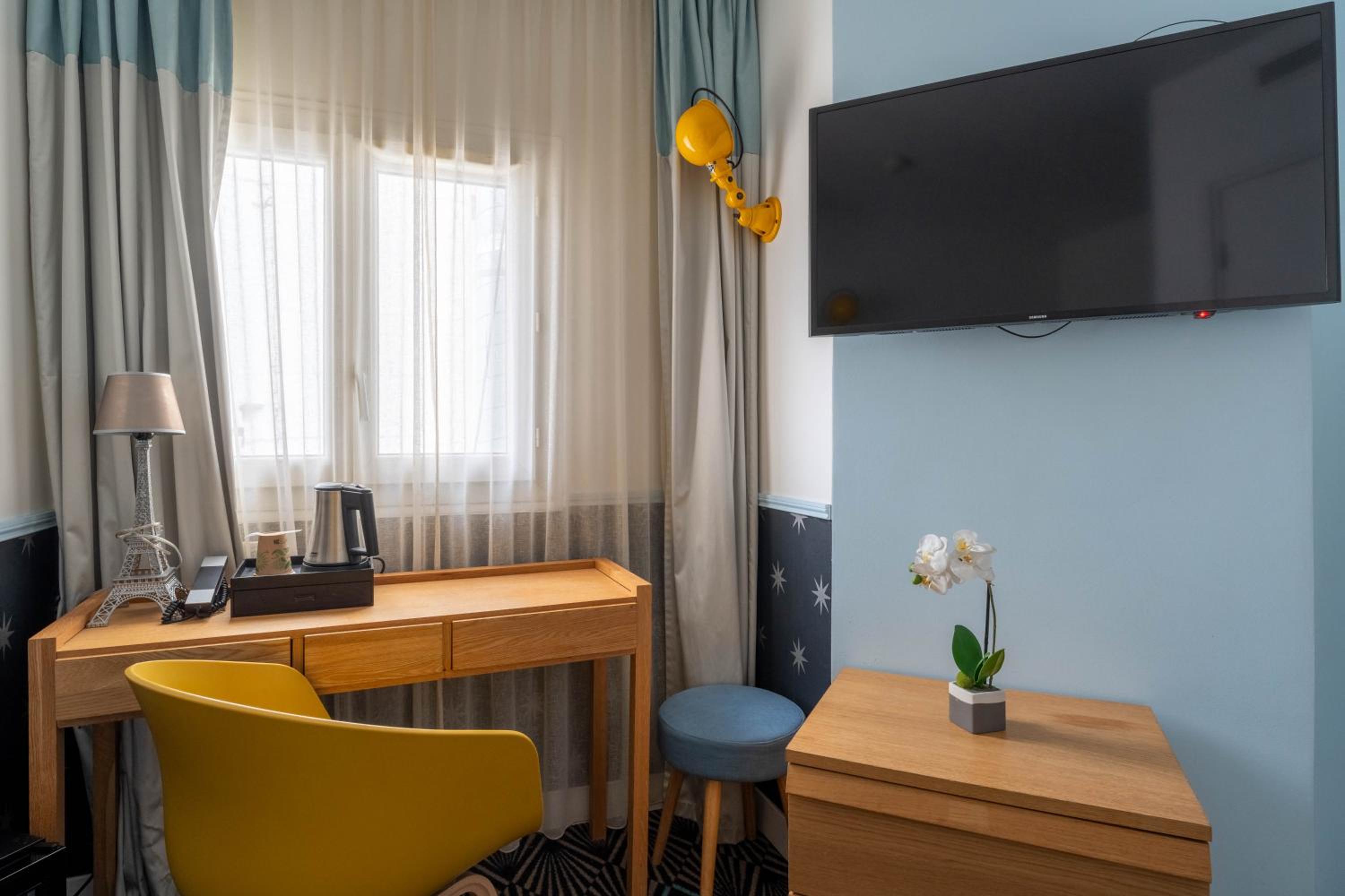 Small Single Room photo 2