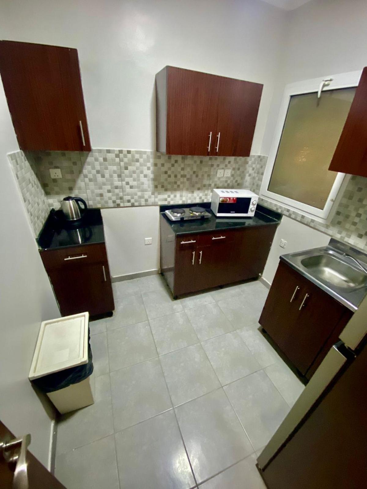 One-Bedroom Apartment photo 3
