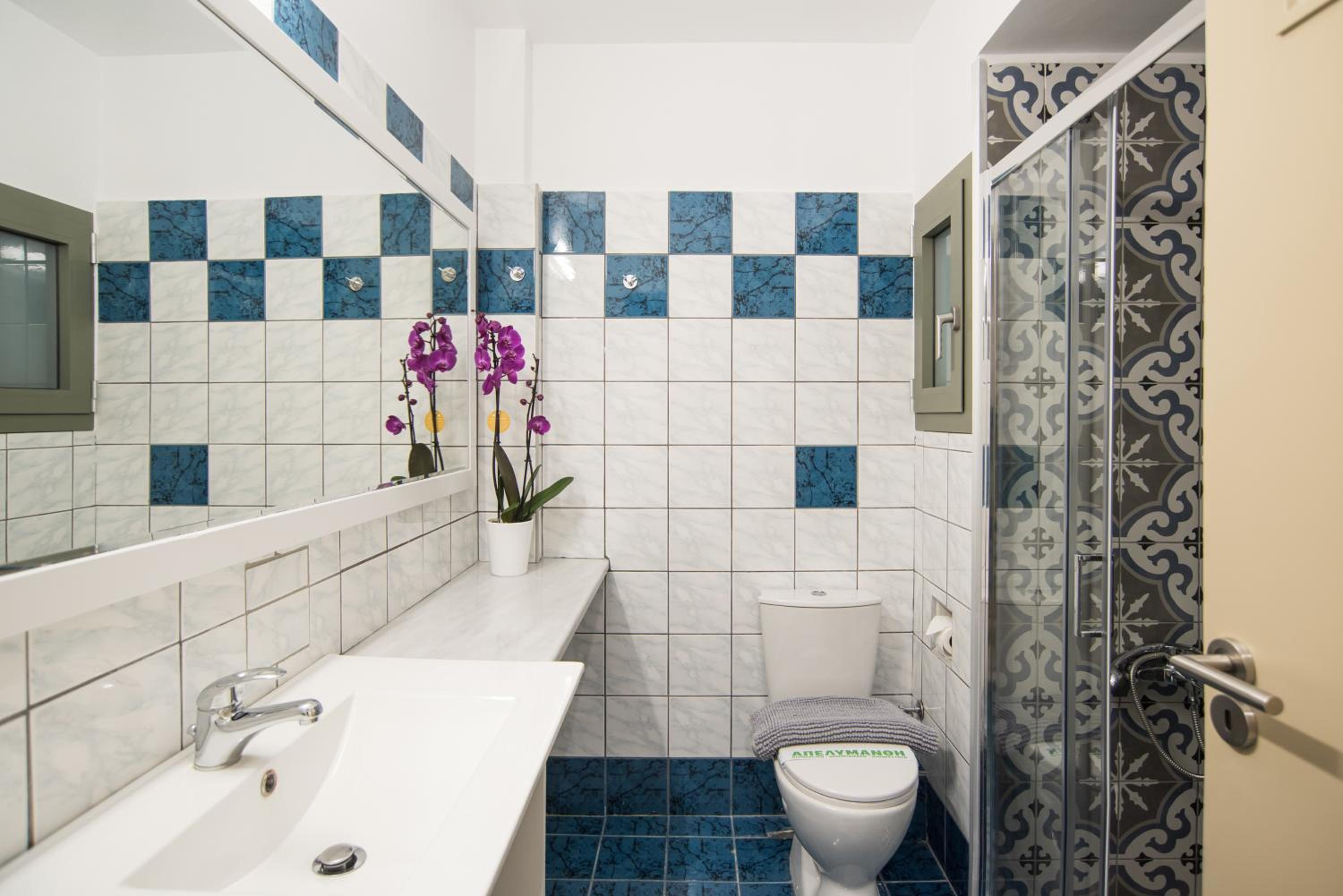 Triple Room with View - Photo 7