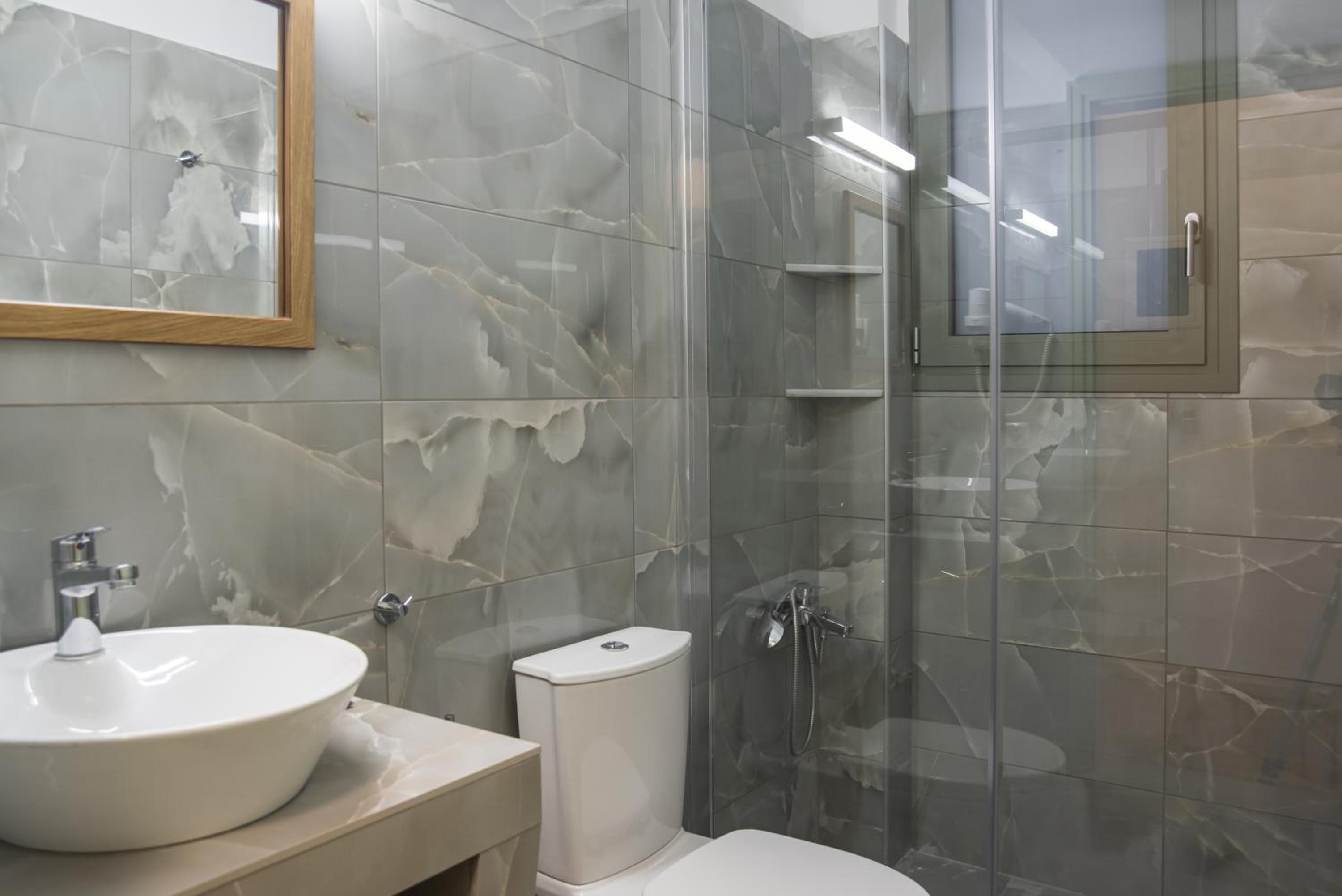 Standard Double Room - Photo 4