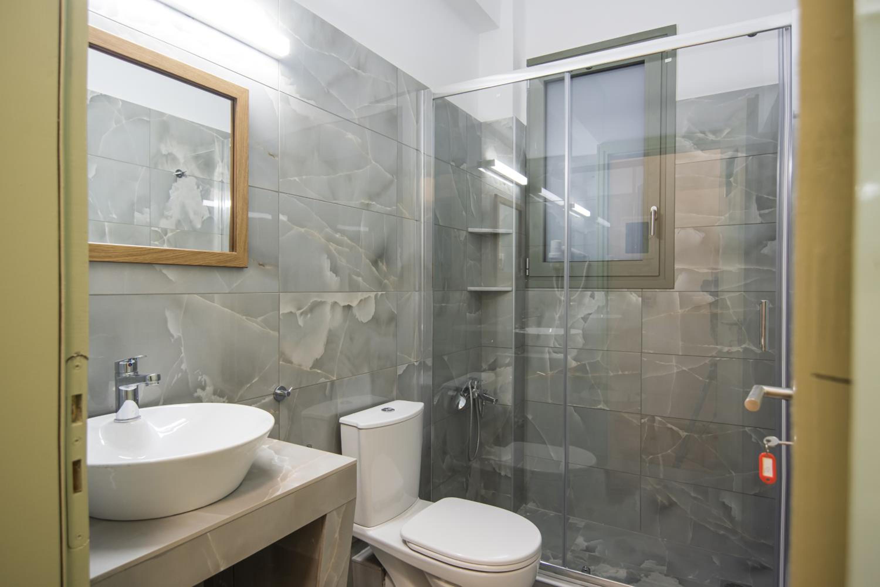 Standard Double Room - Photo 3
