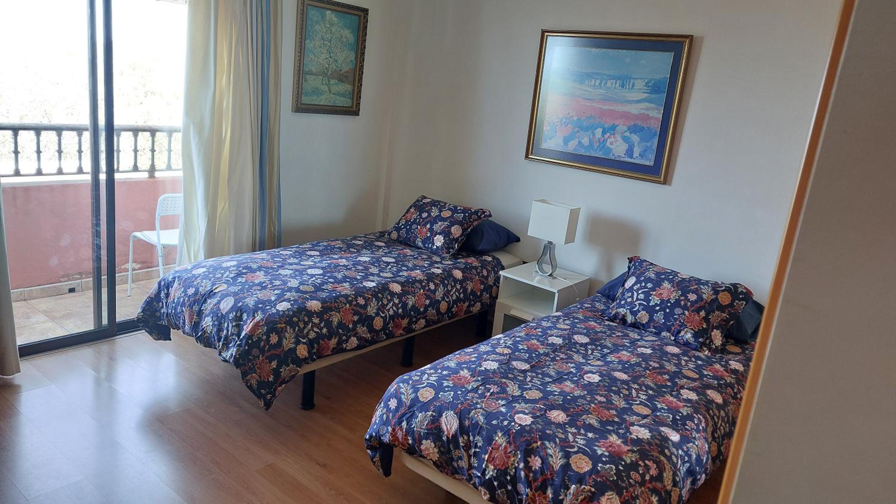 Habitación Doble Estándar con Baño Compartido y Vistas al Mar