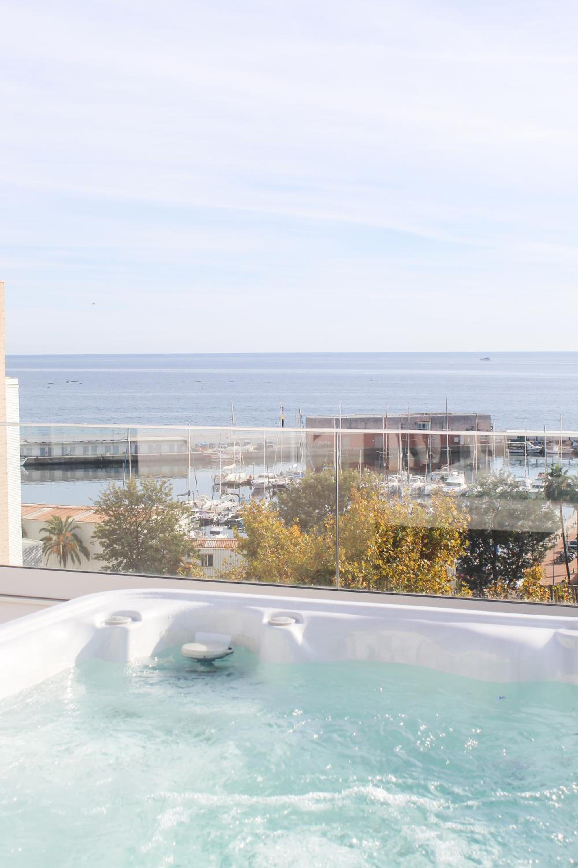 Penthouse Apartment - Photo 42