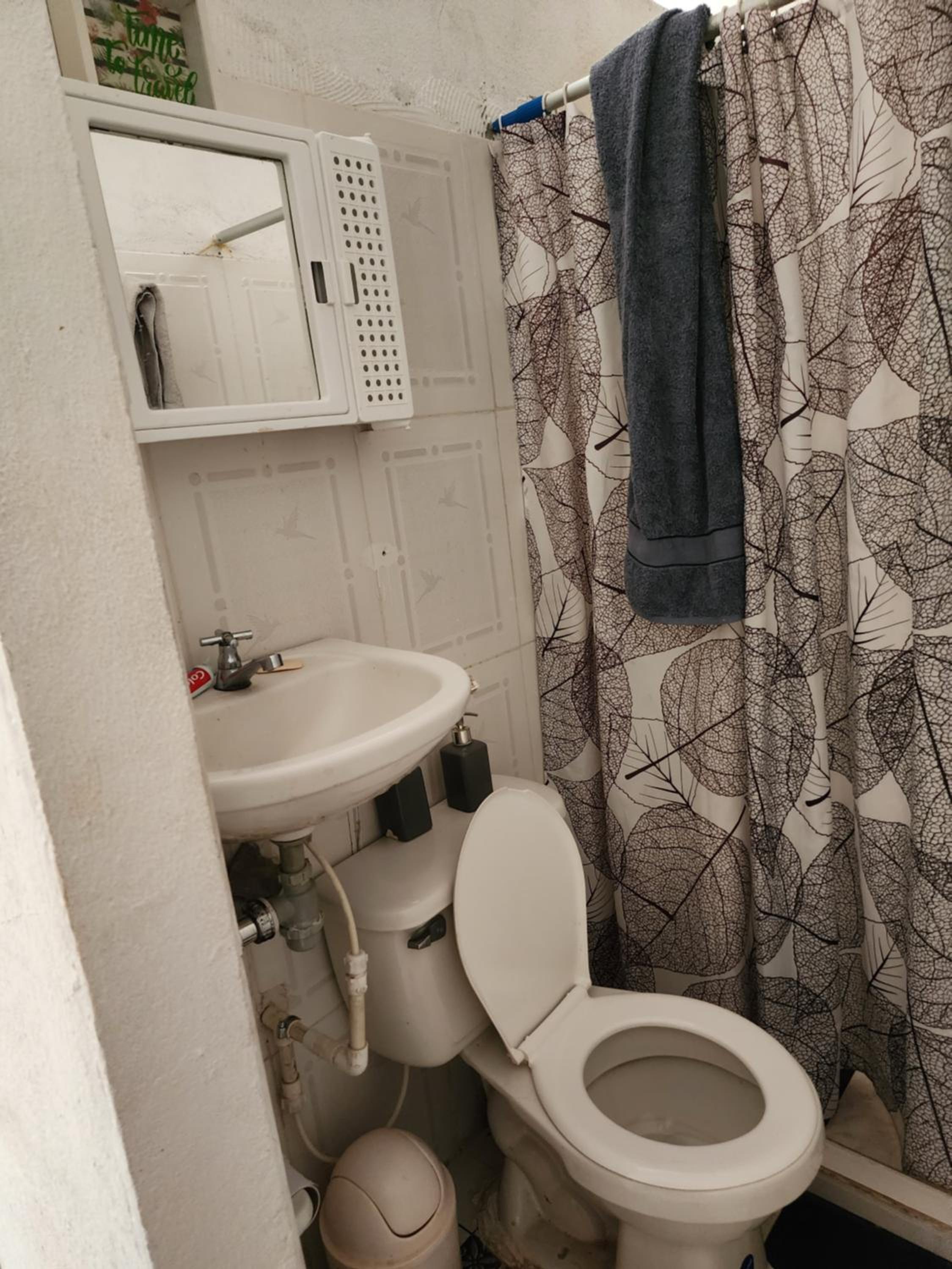 Family Room With Private Bathroom photo 3