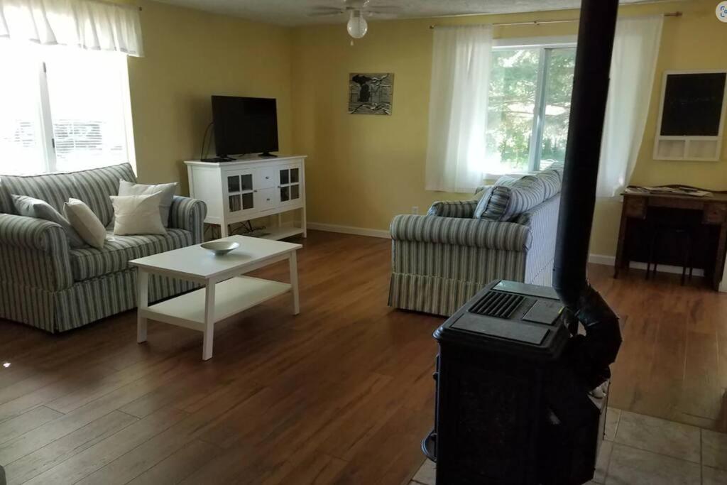 One-Bedroom House photo 2