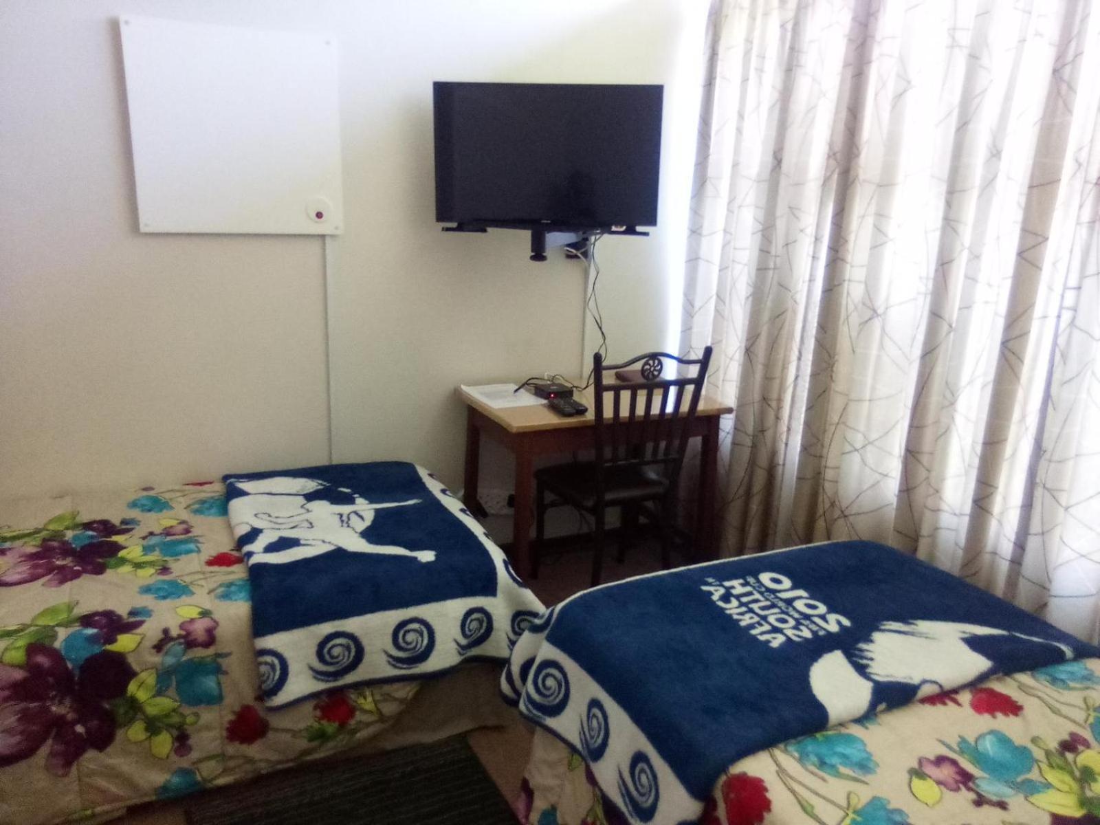 Standard Family Room photo 1
