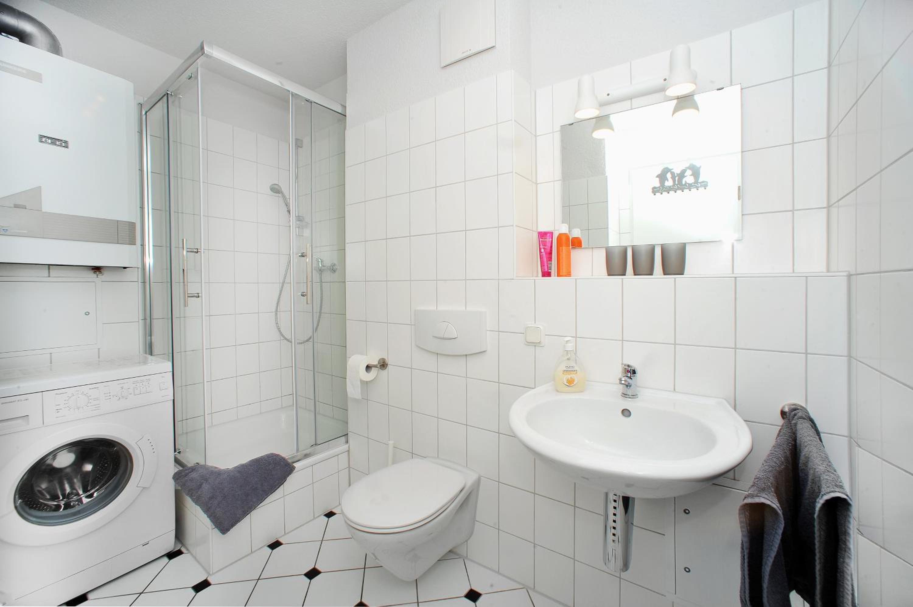 One-Bedroom Apartment photo 3