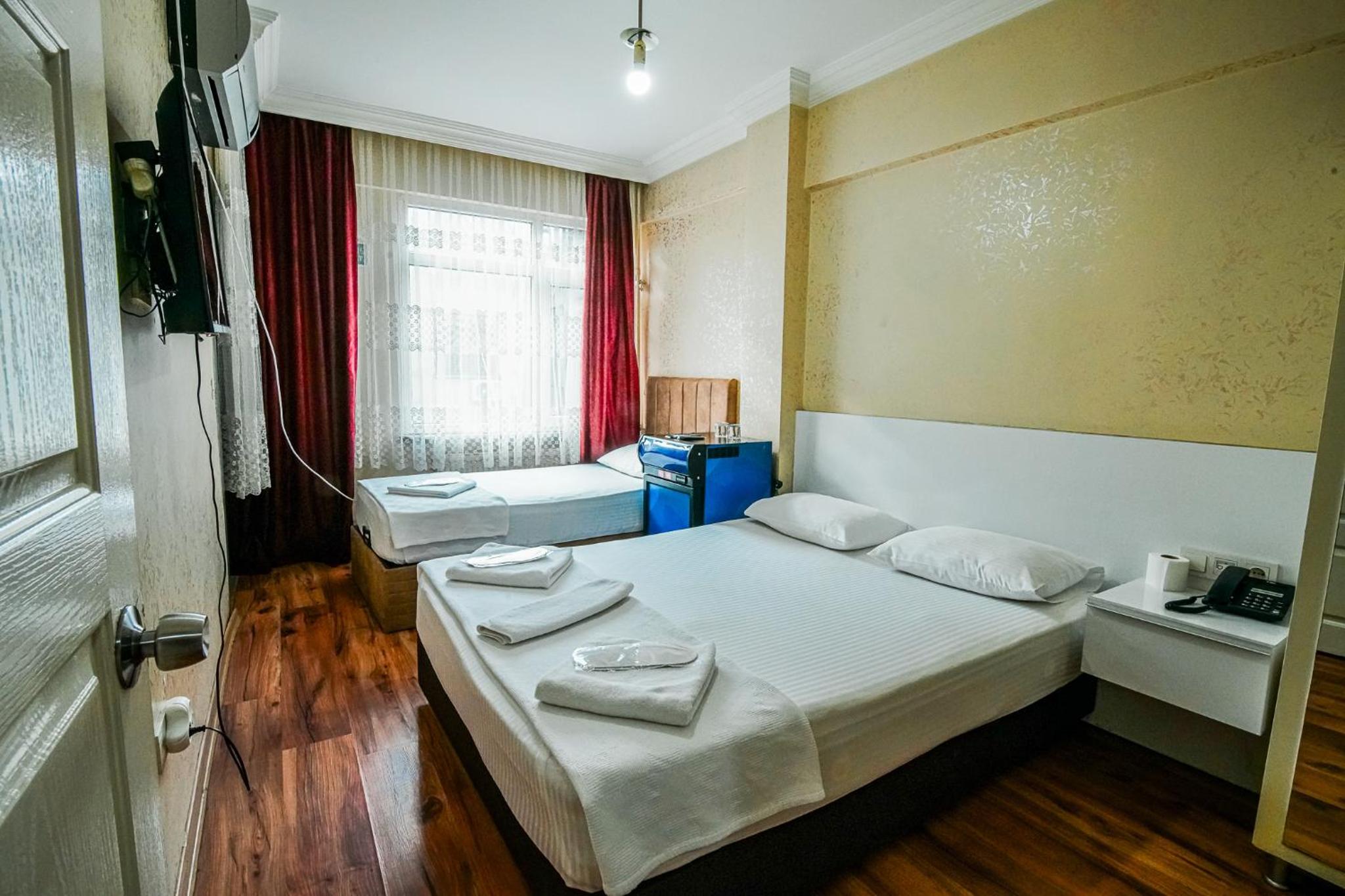 Classic Triple Room photo 1