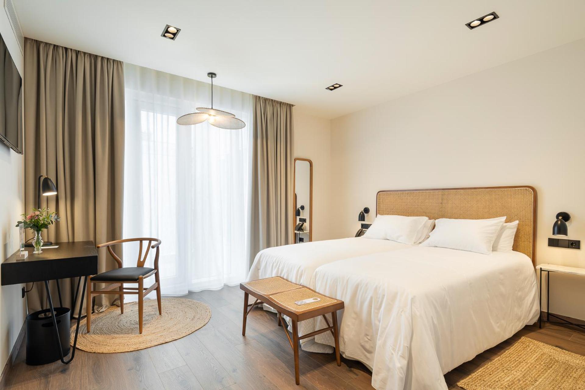 Double or Twin Room - Photo 2