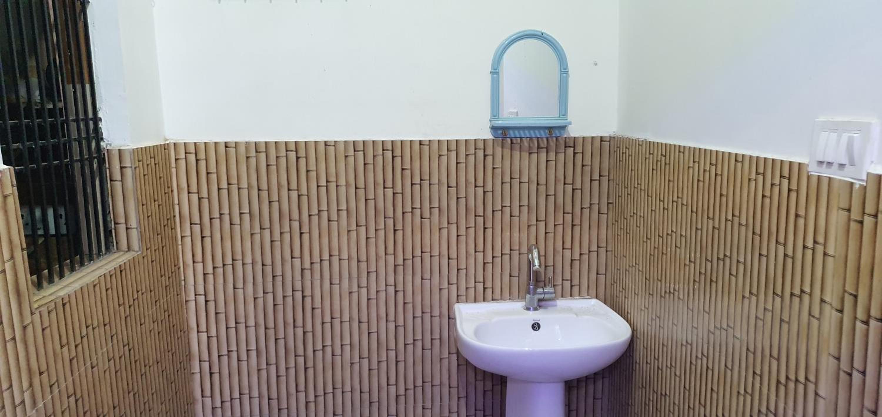 Double Room With Private Bathroom photo 3