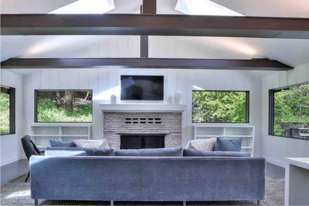 Villa photo 1
