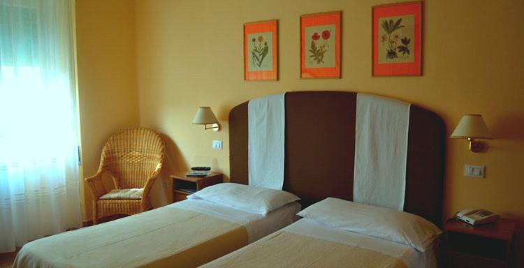 Standard Triple Room photo 3