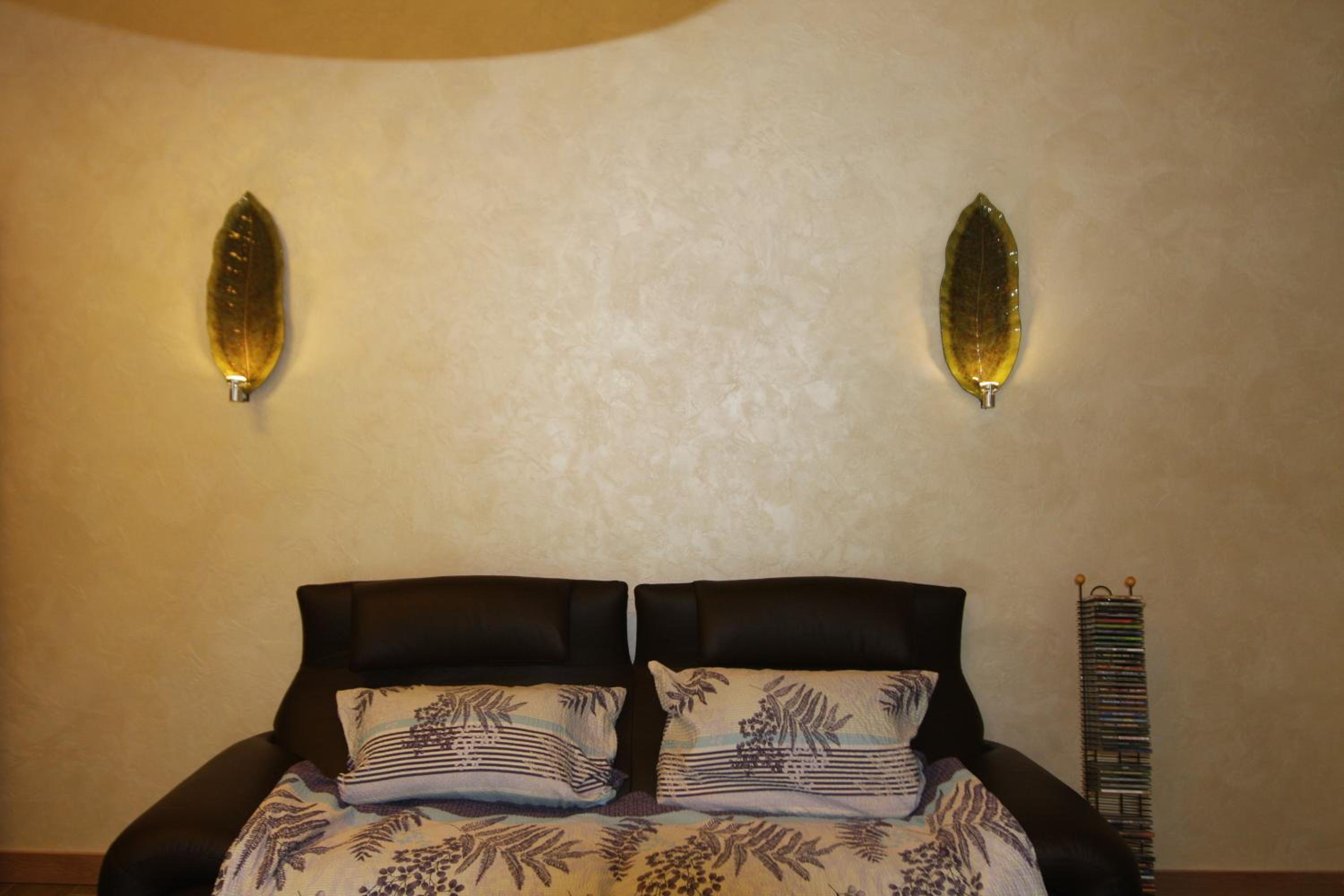 Apartment with Terrace - Photo 7