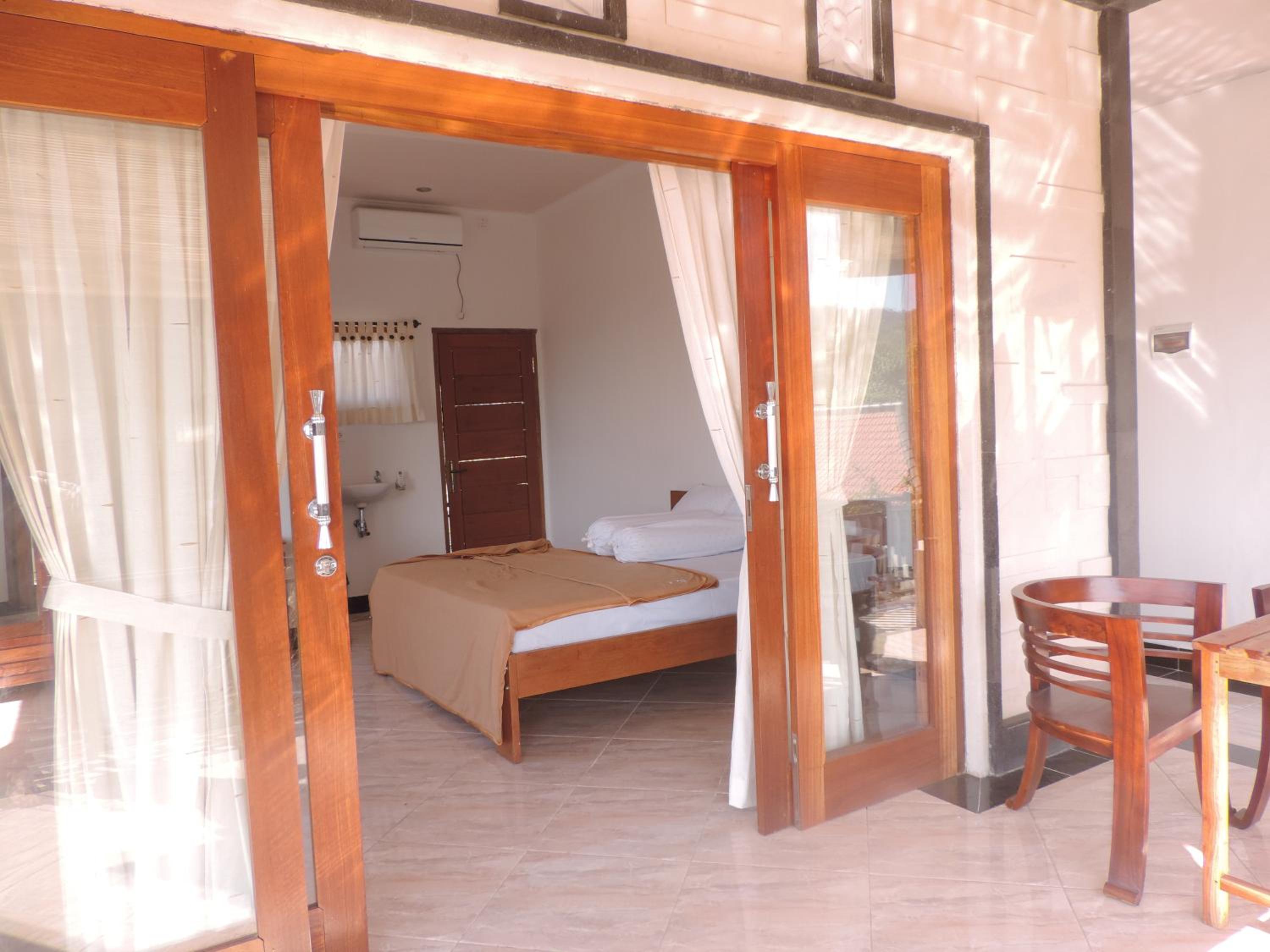 Deluxe Double Room with Sea View - Photo 10