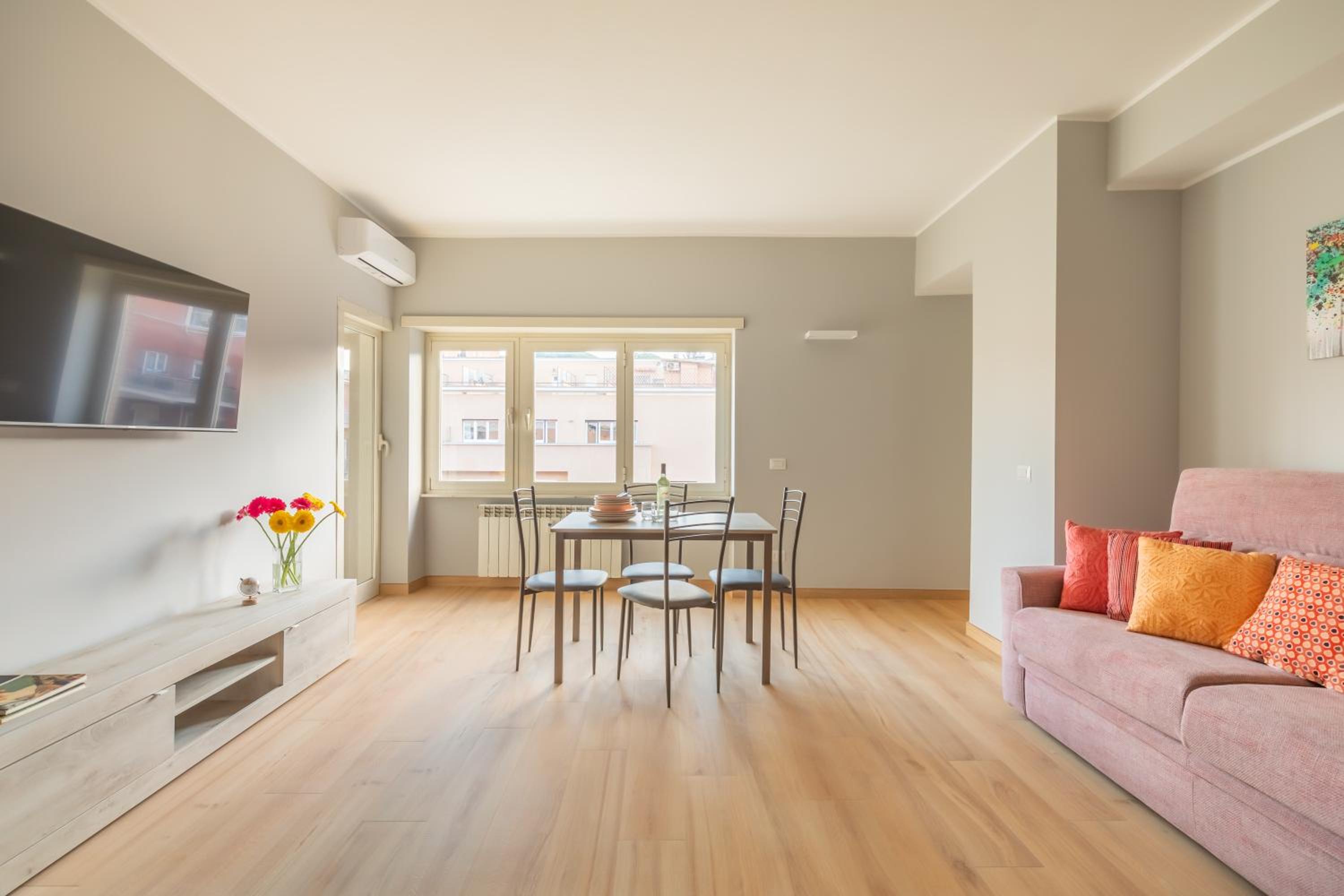 Deluxe Apartment