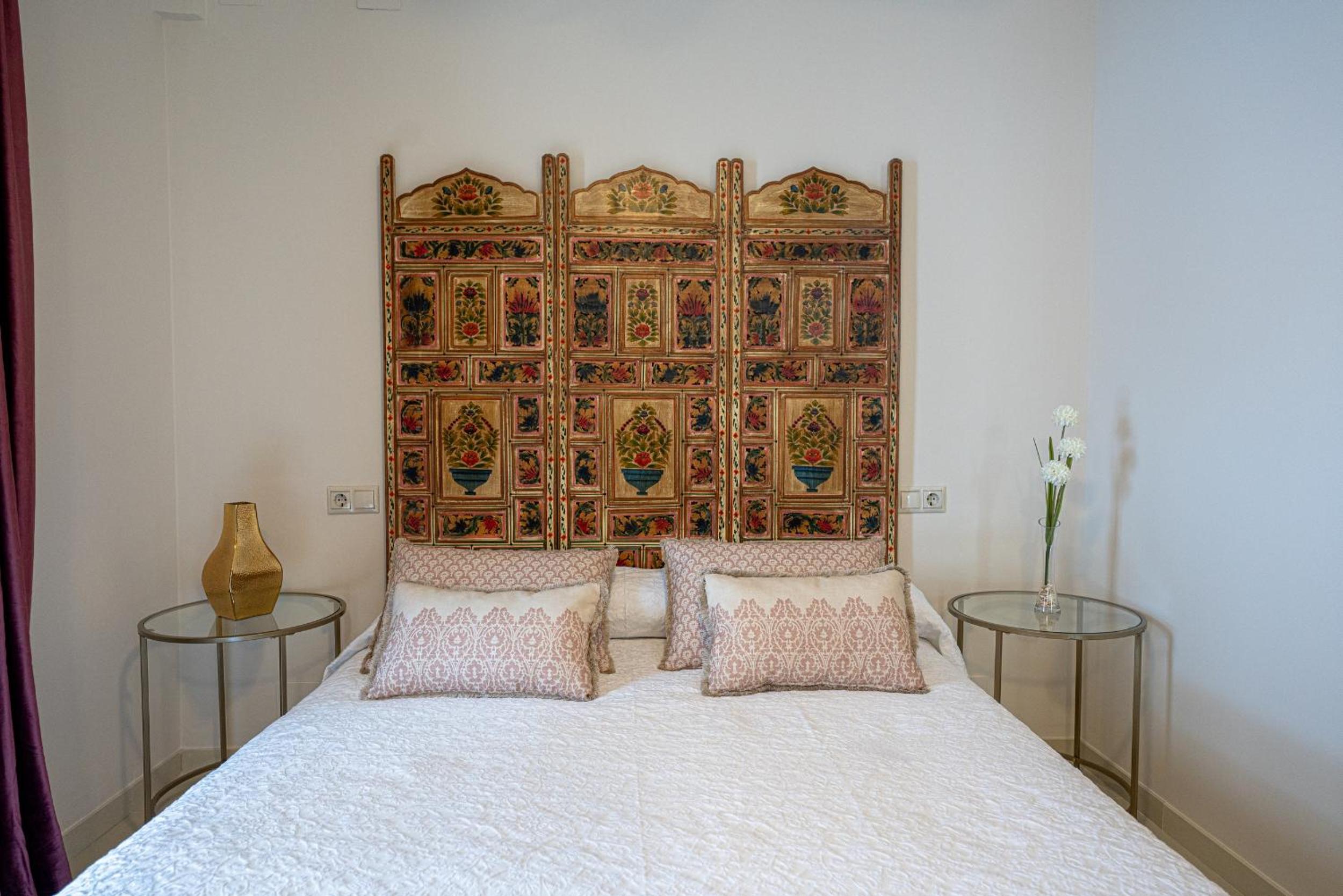 Two-Bedroom House - Photo 35