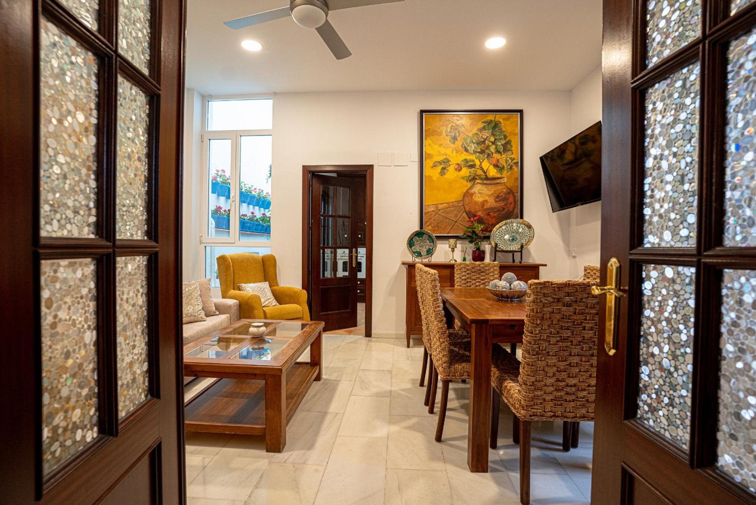 Two-Bedroom House - Photo 44