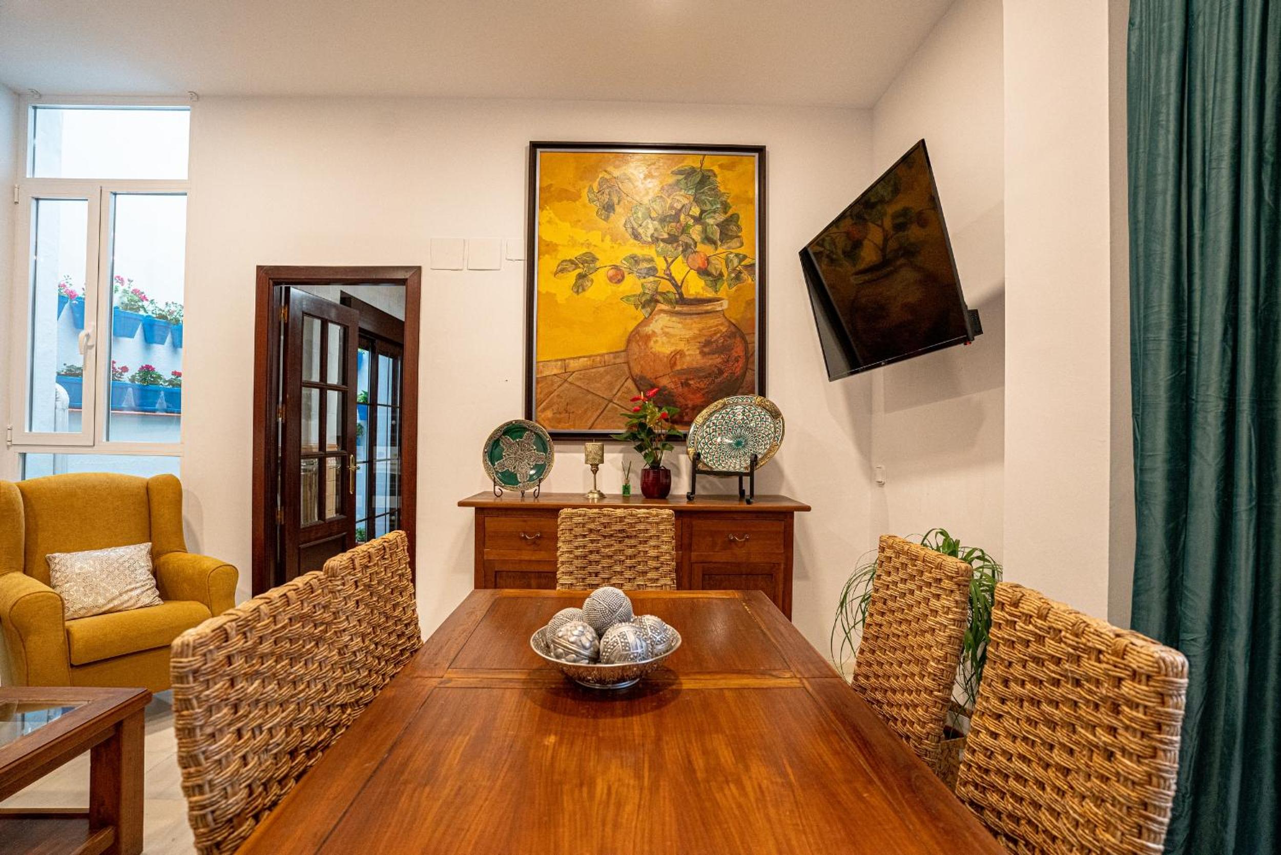 Two-Bedroom House - Photo 47