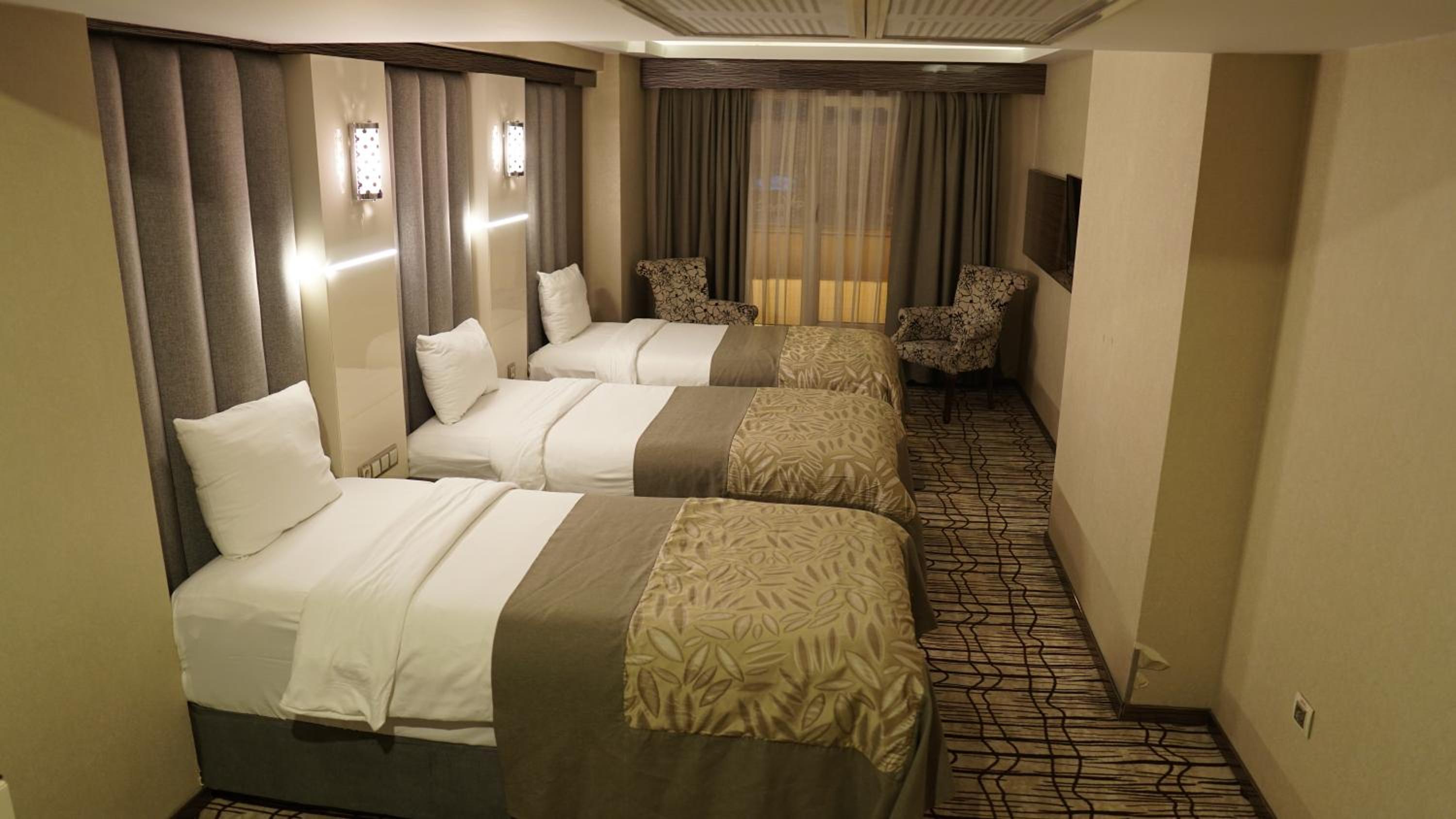 Triple Room