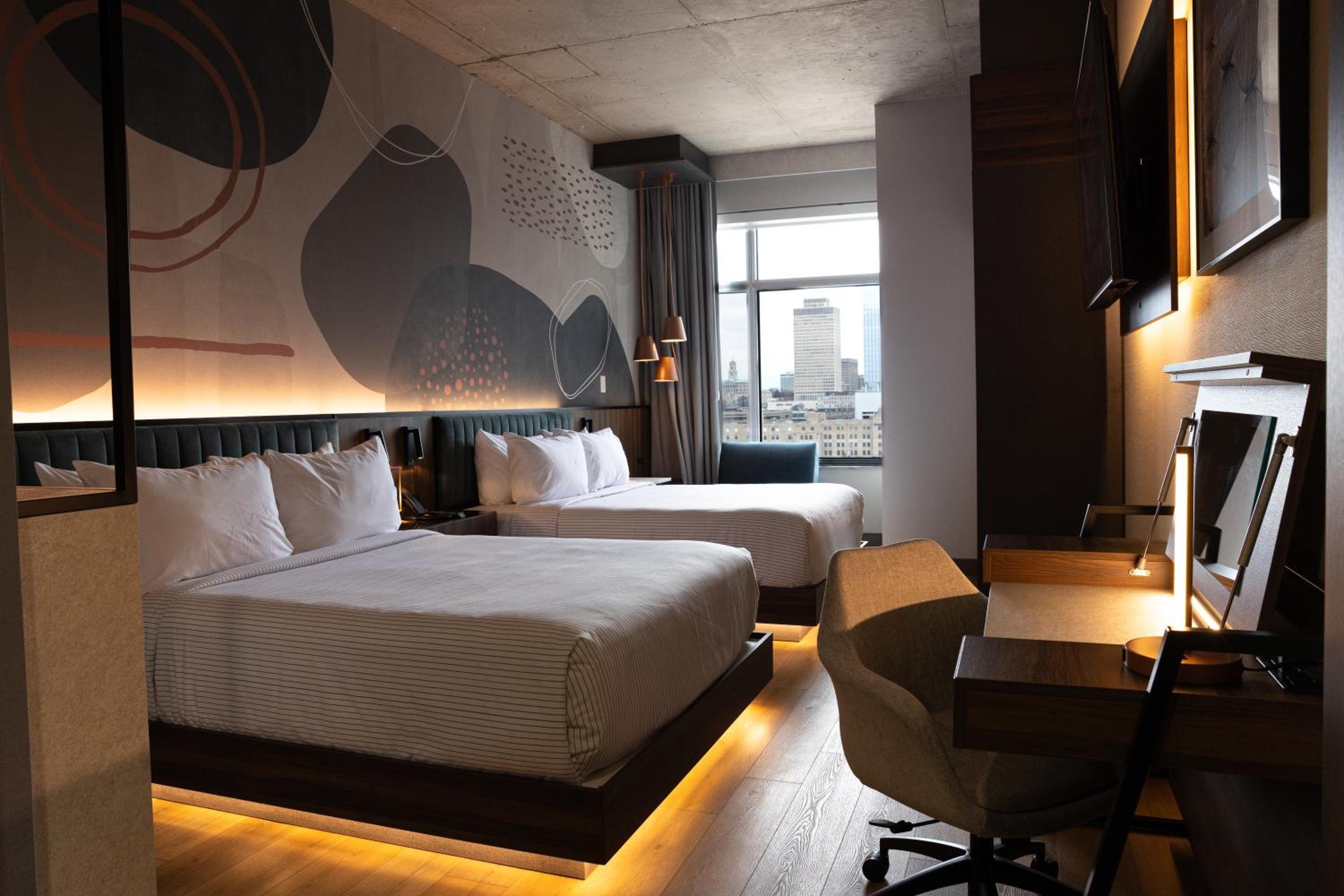 Queen Room with Two Queen Beds City View  - Photo 2