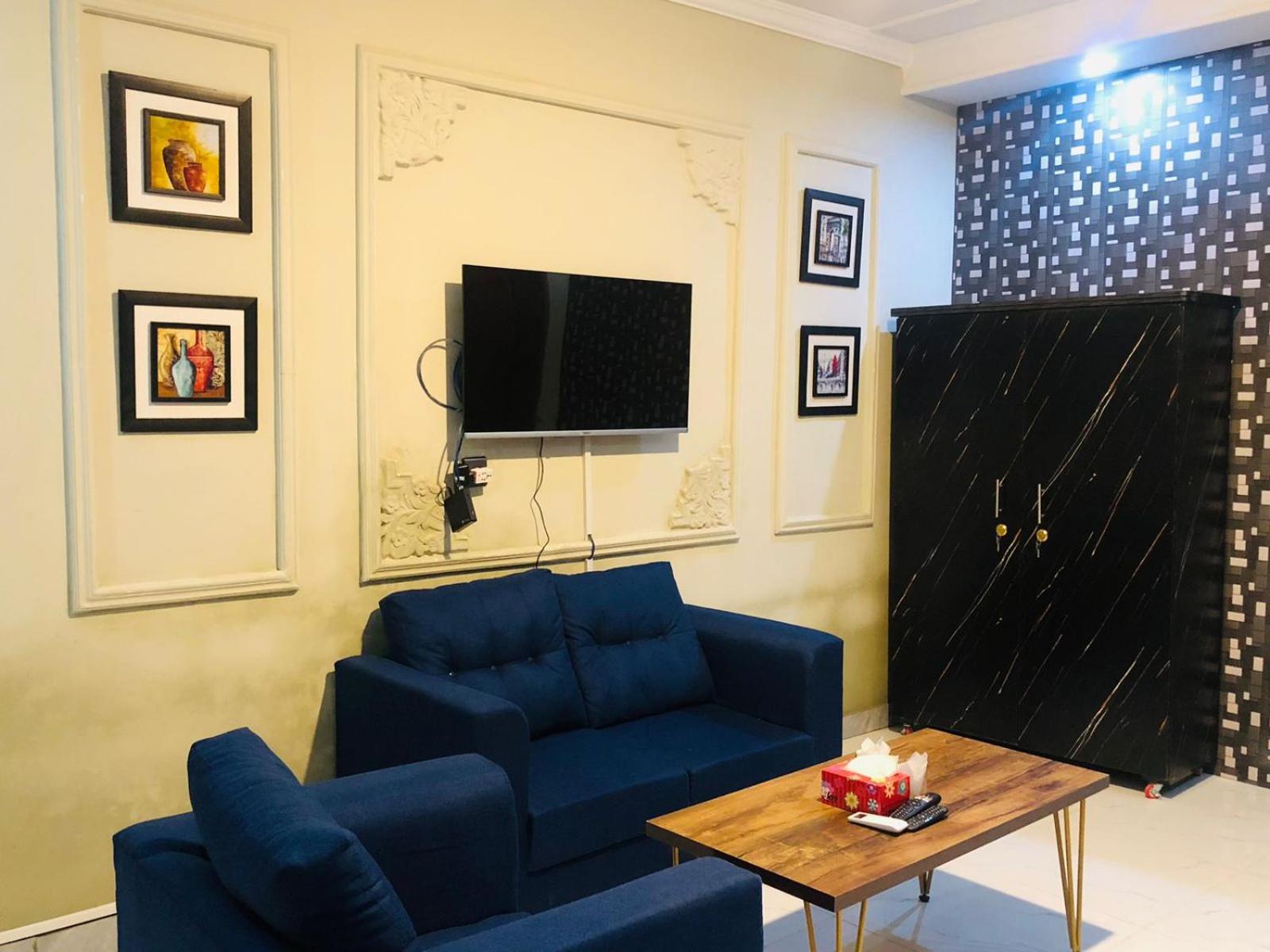Deluxe Family Room photo 3