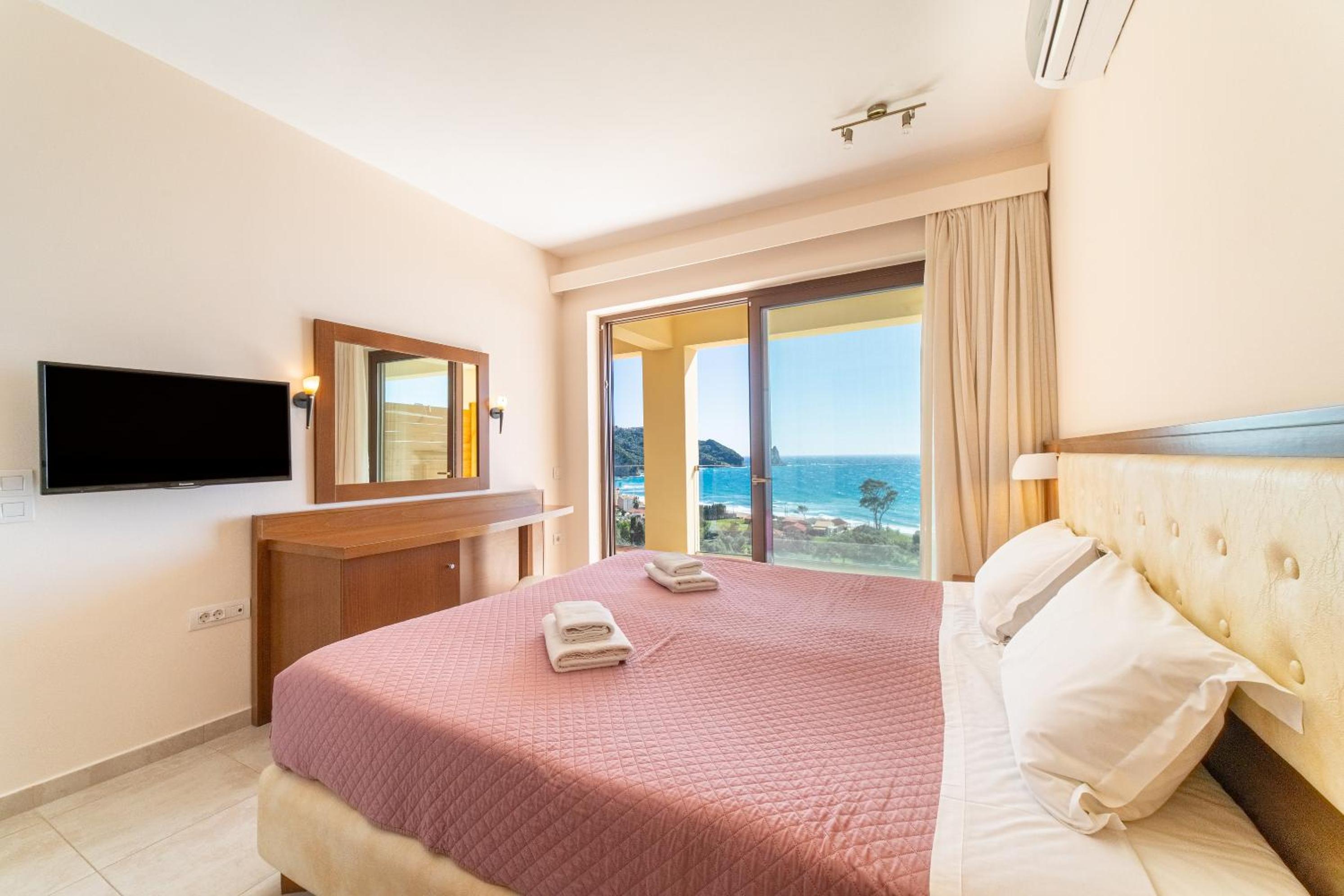 Apartment with Sea View photo 2