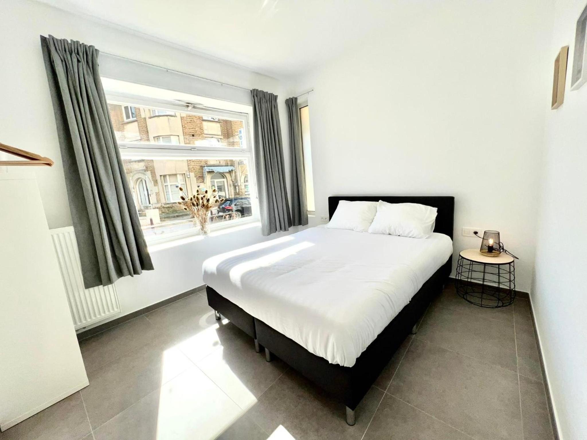 Three-Bedroom Apartment - Photo 4