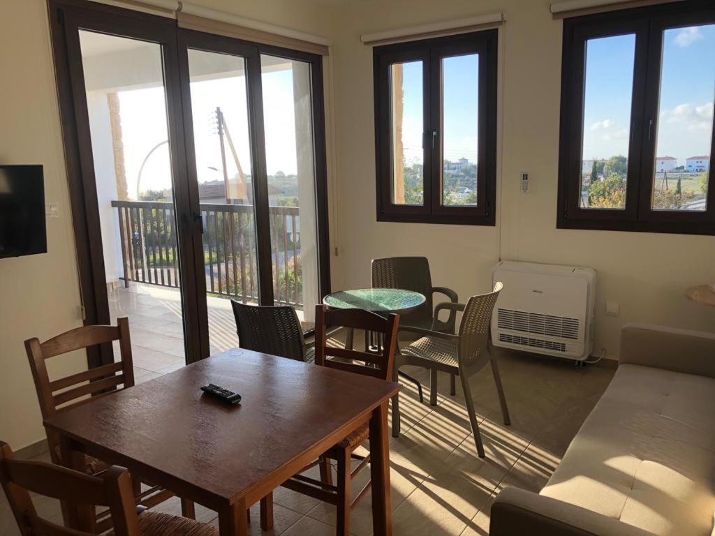 One-Bedroom Apartment with Balcony and Mountain View