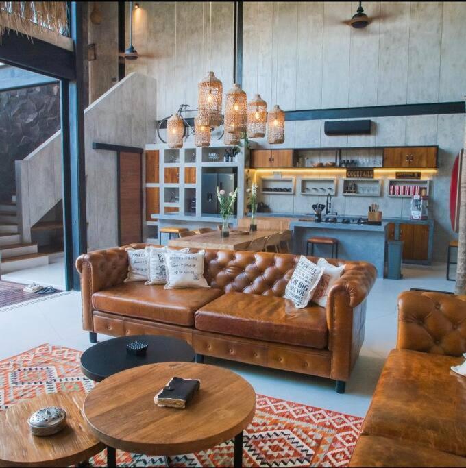Three-Bedroom Villa photo 1