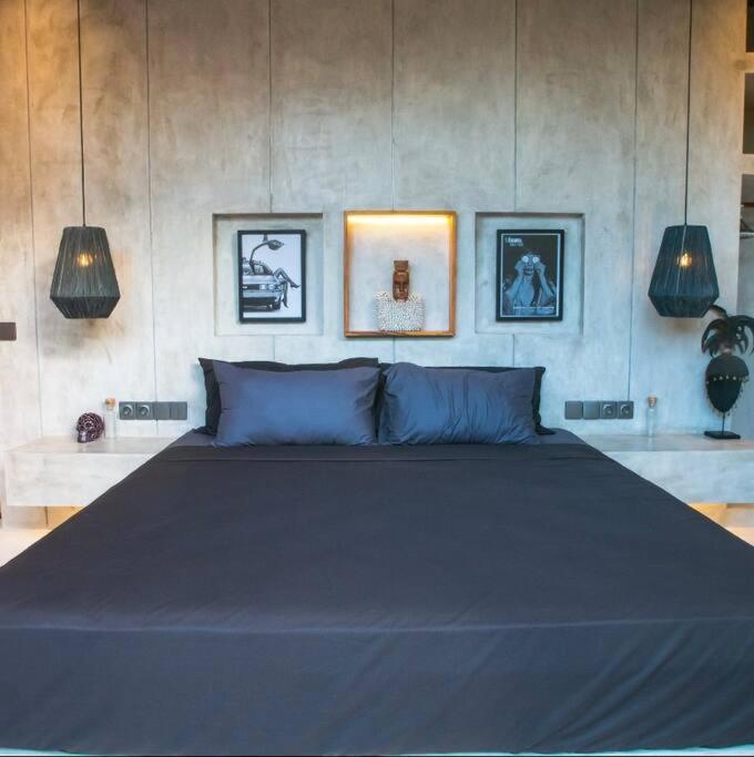 Three-Bedroom Villa photo 2