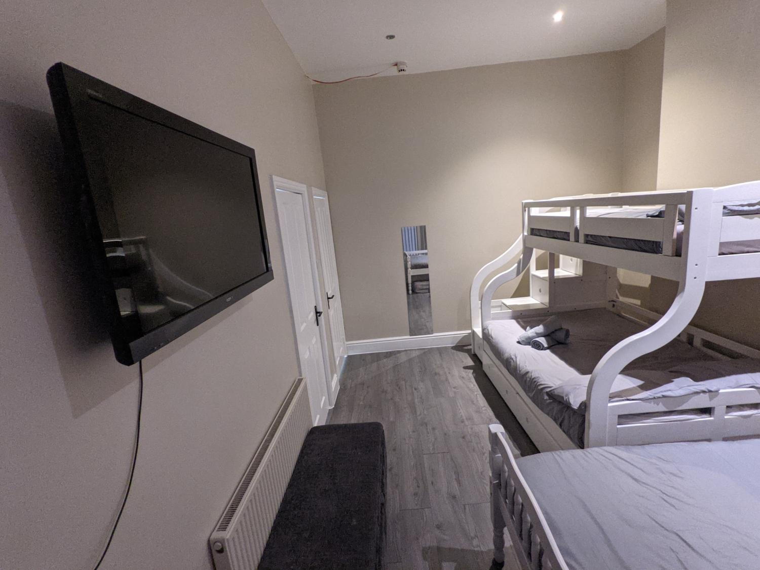 Deluxe Family Suite