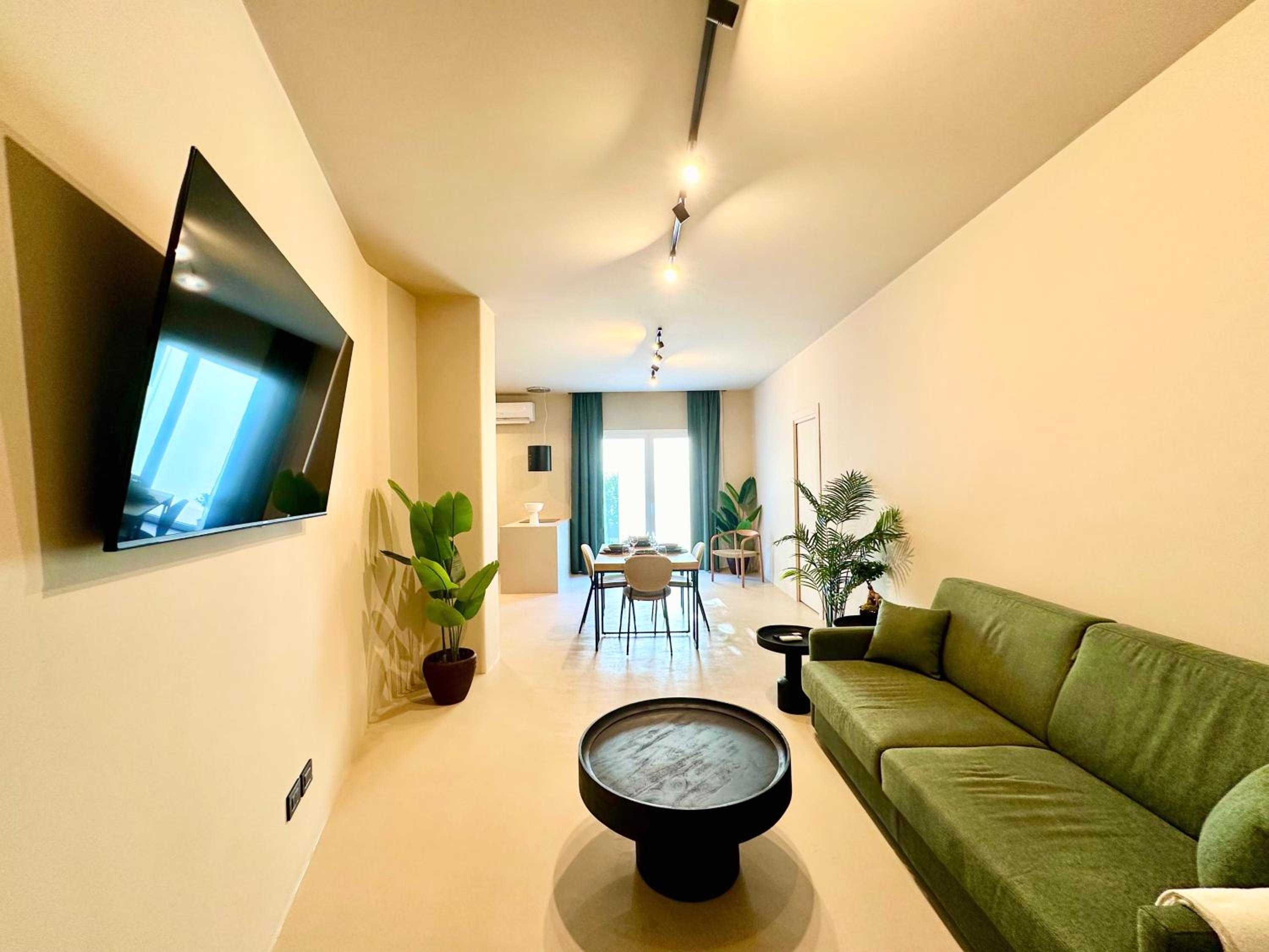 Deluxe Family Suite