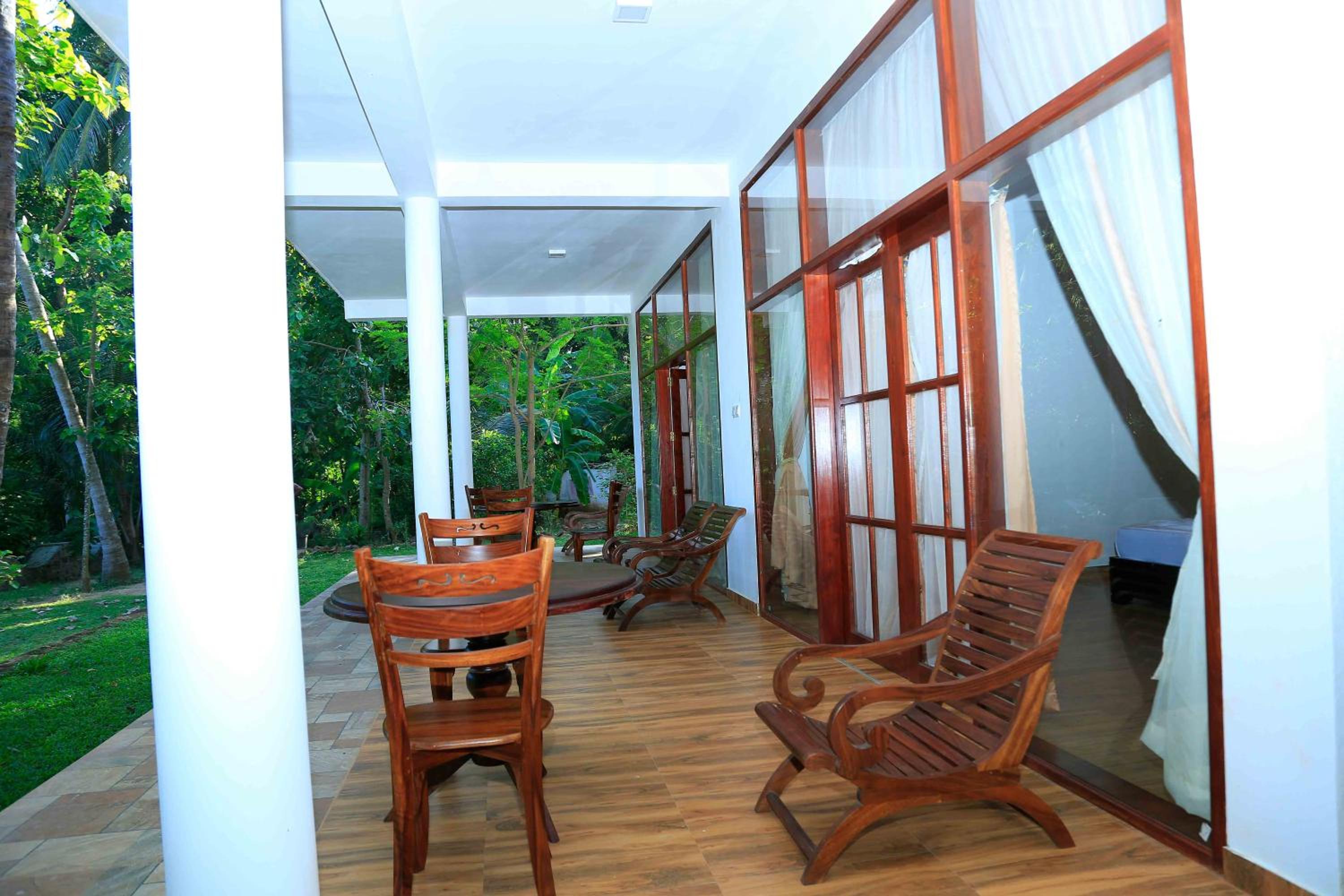 Deluxe Family Room - Photo 15