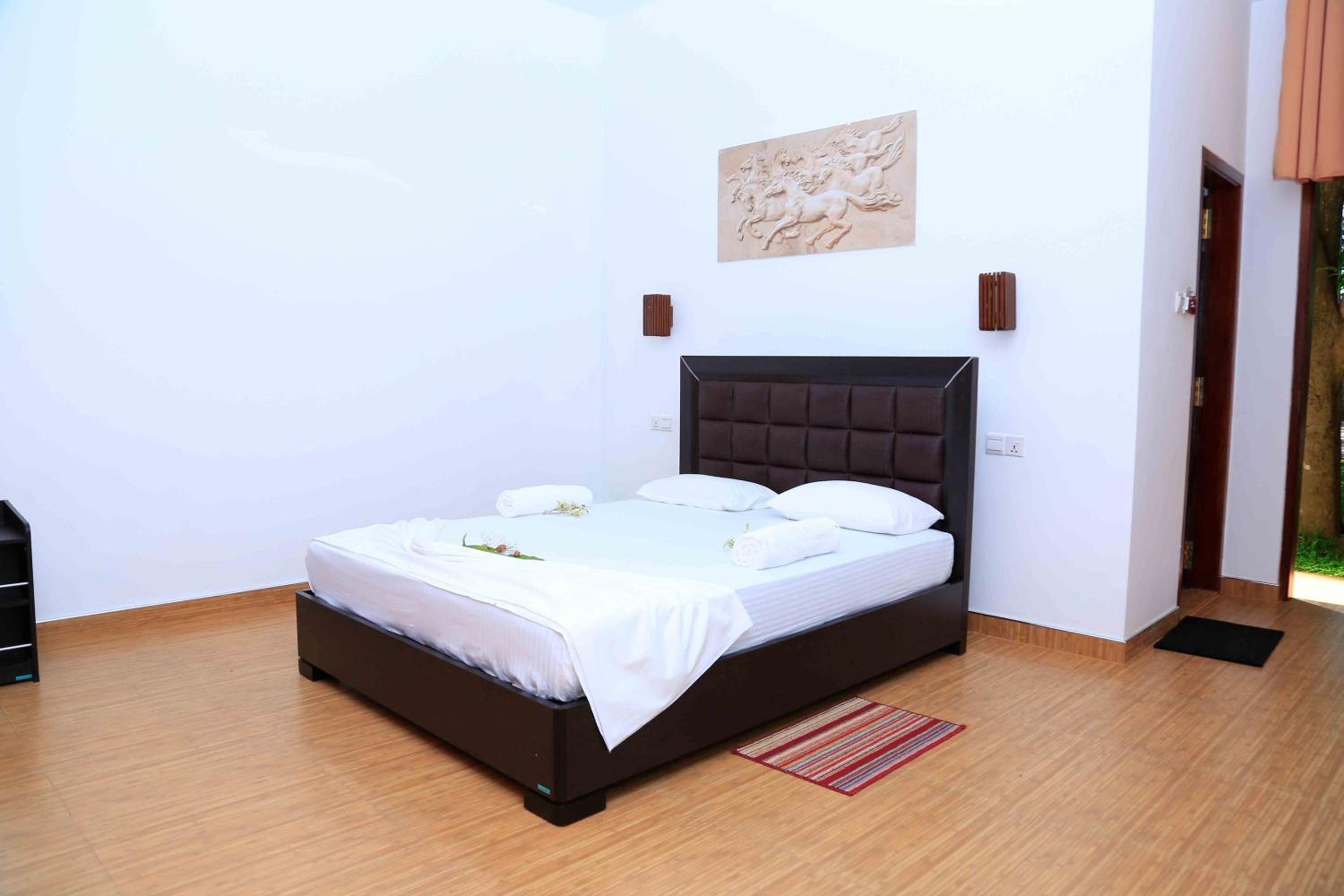 Deluxe Family Room - Photo 7