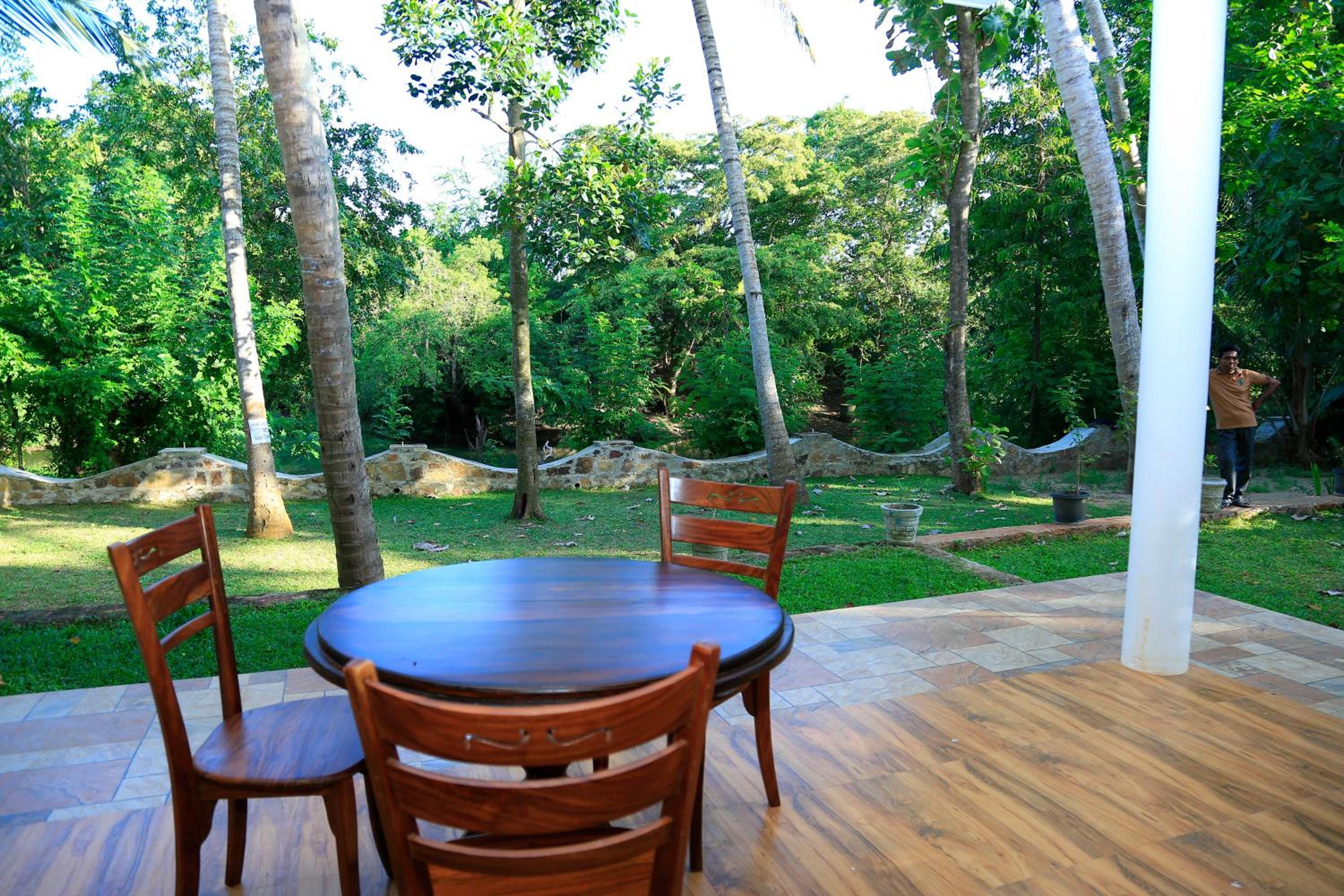 Deluxe Family Room - Photo 6