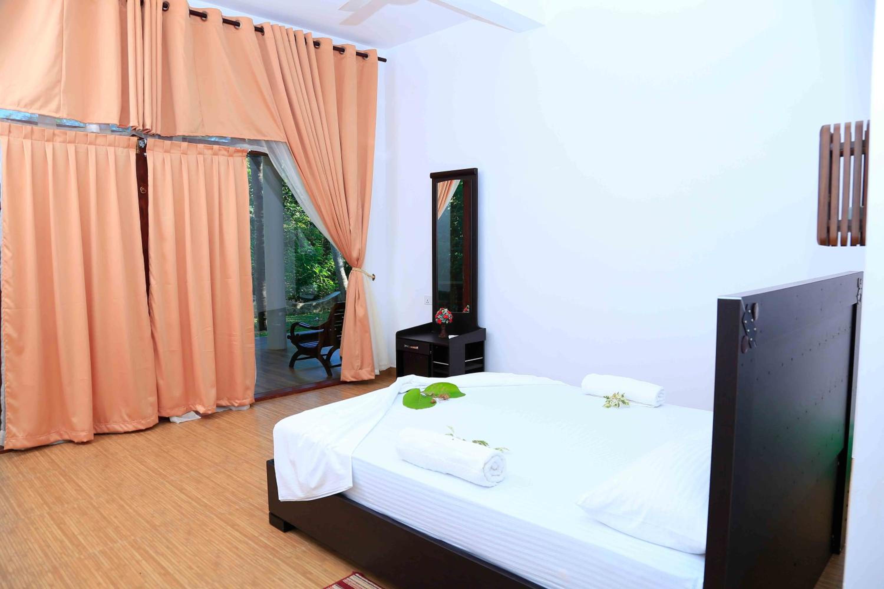 Deluxe Family Room - Photo 4