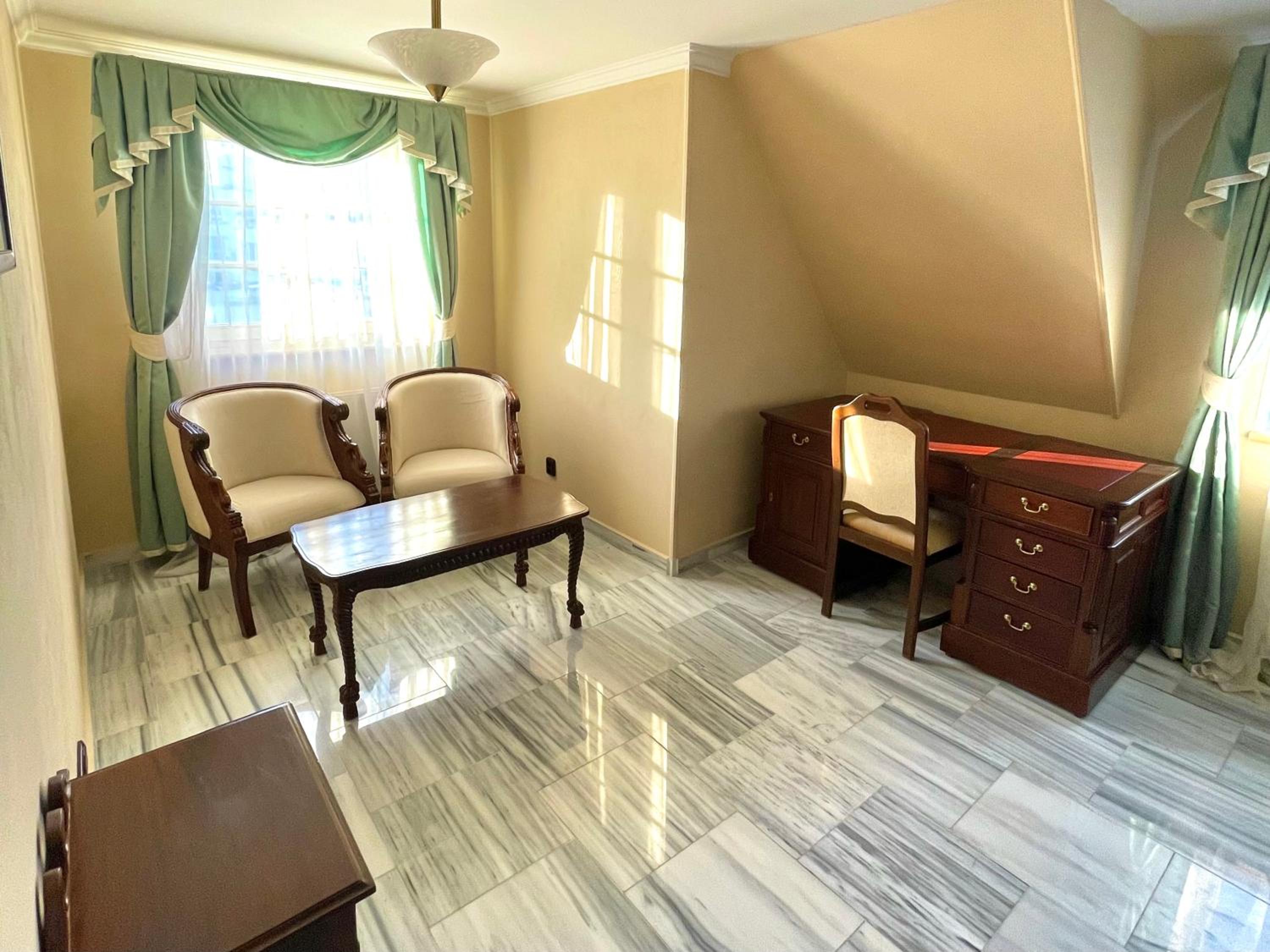 Standard Twin Room photo 3
