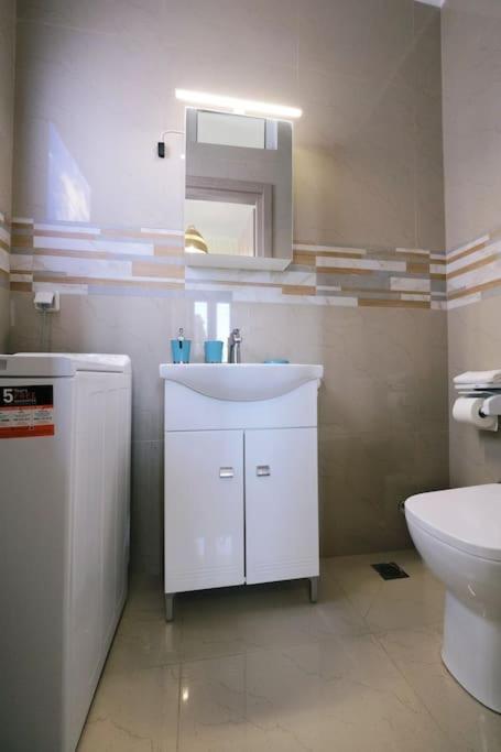 Two-Bedroom House photo 2