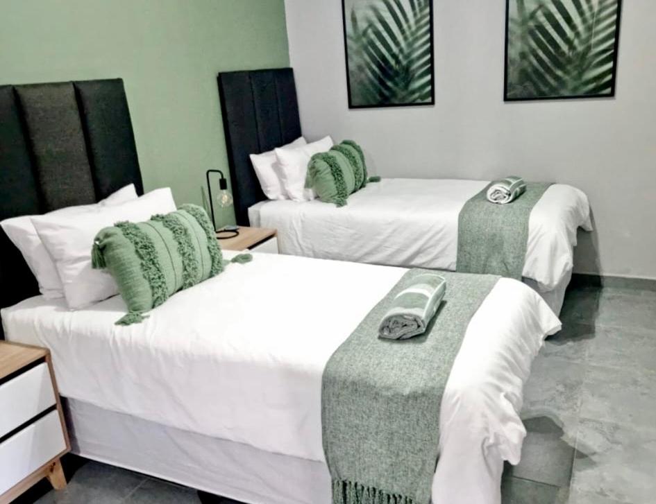 Deluxe Family Suite photo 1