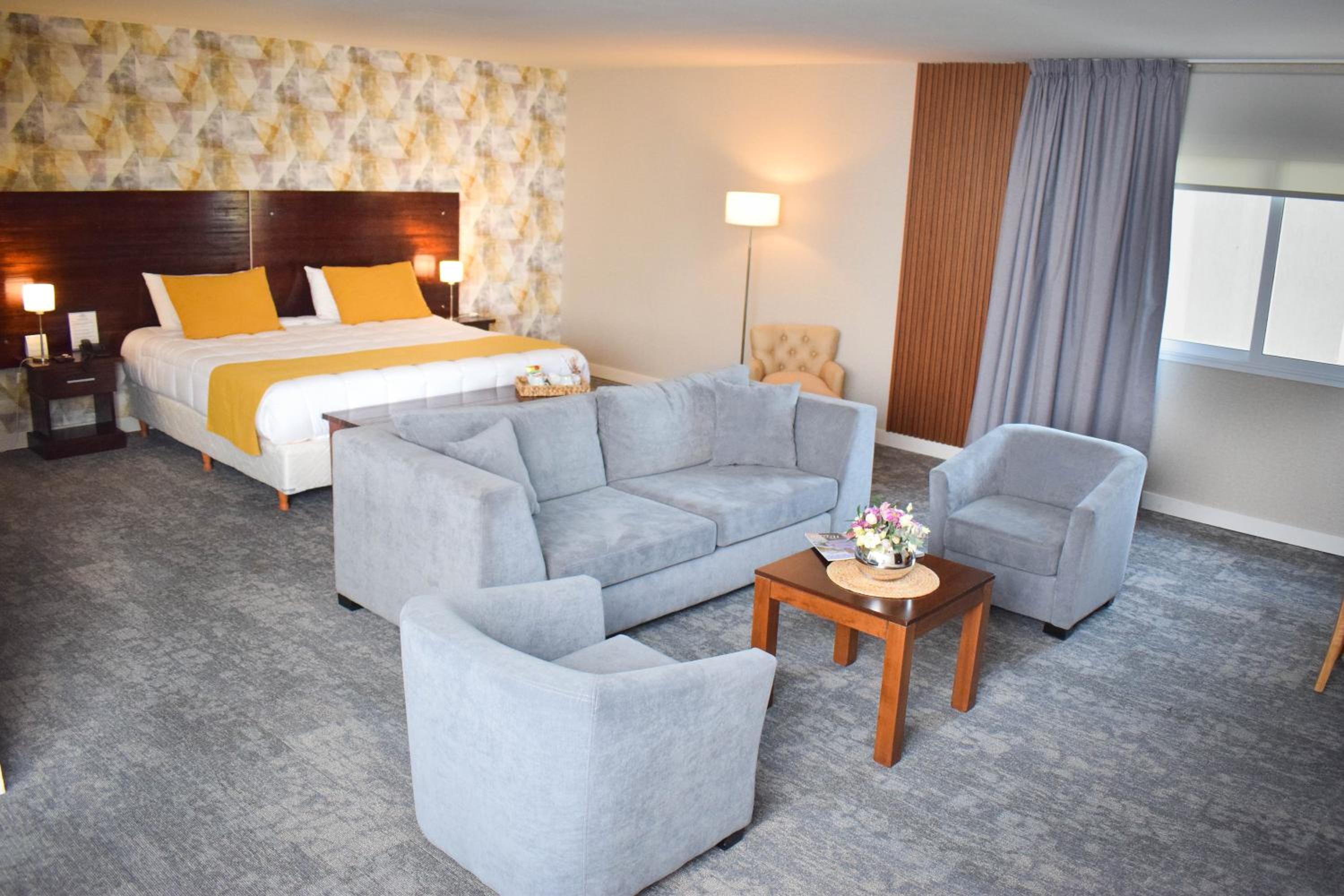 Presidential Suite - Non-Smoking photo 1